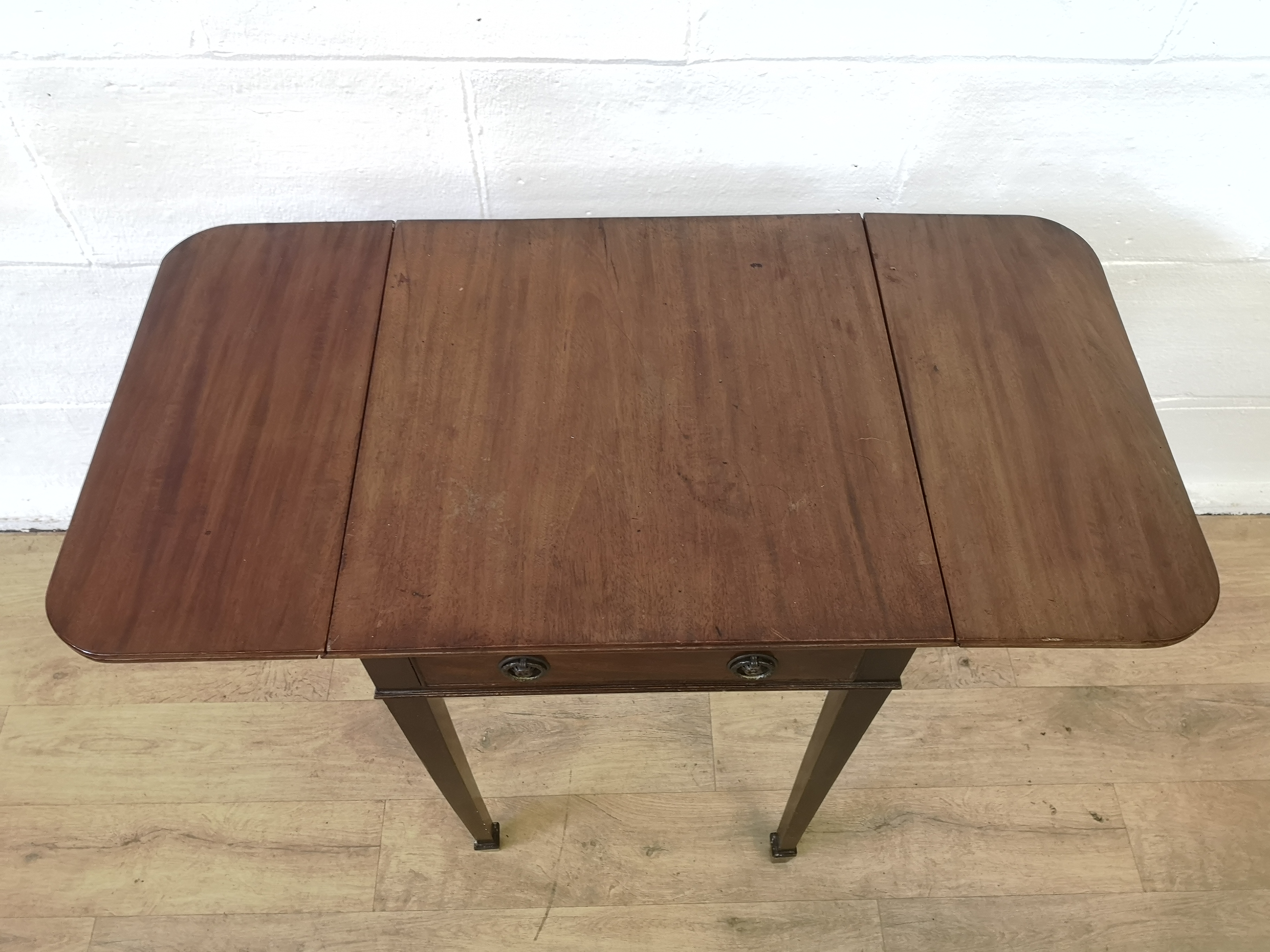 Mahogany drop leaf side table - Image 4 of 5