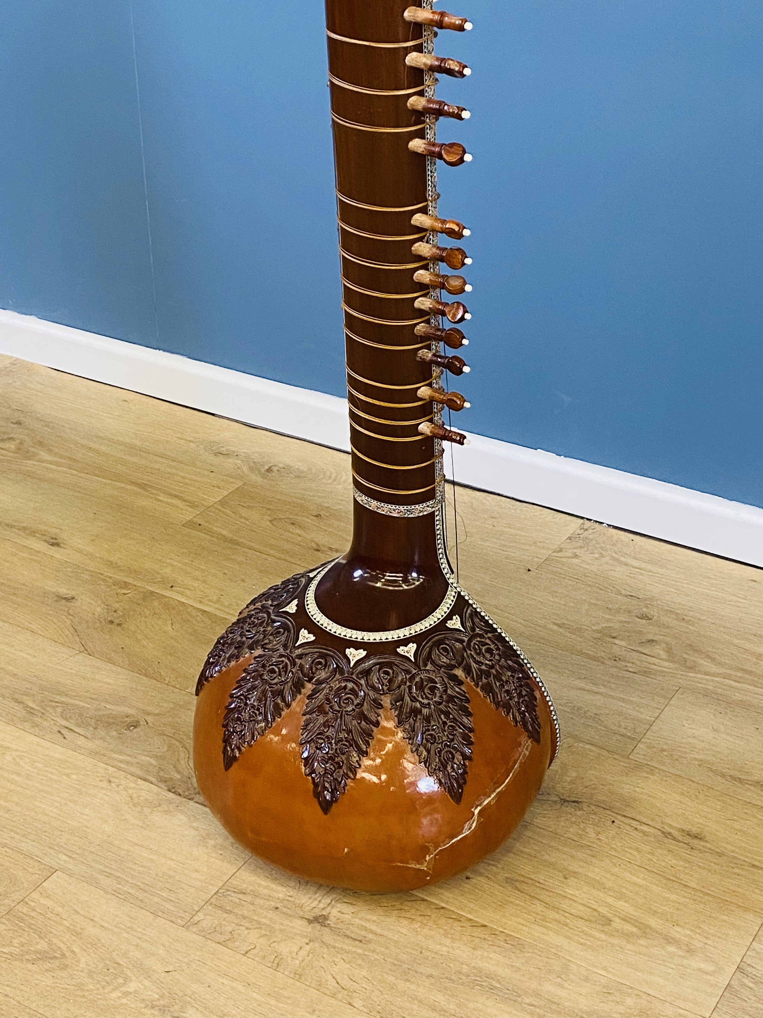 Sitar with bone detailing - Image 6 of 6