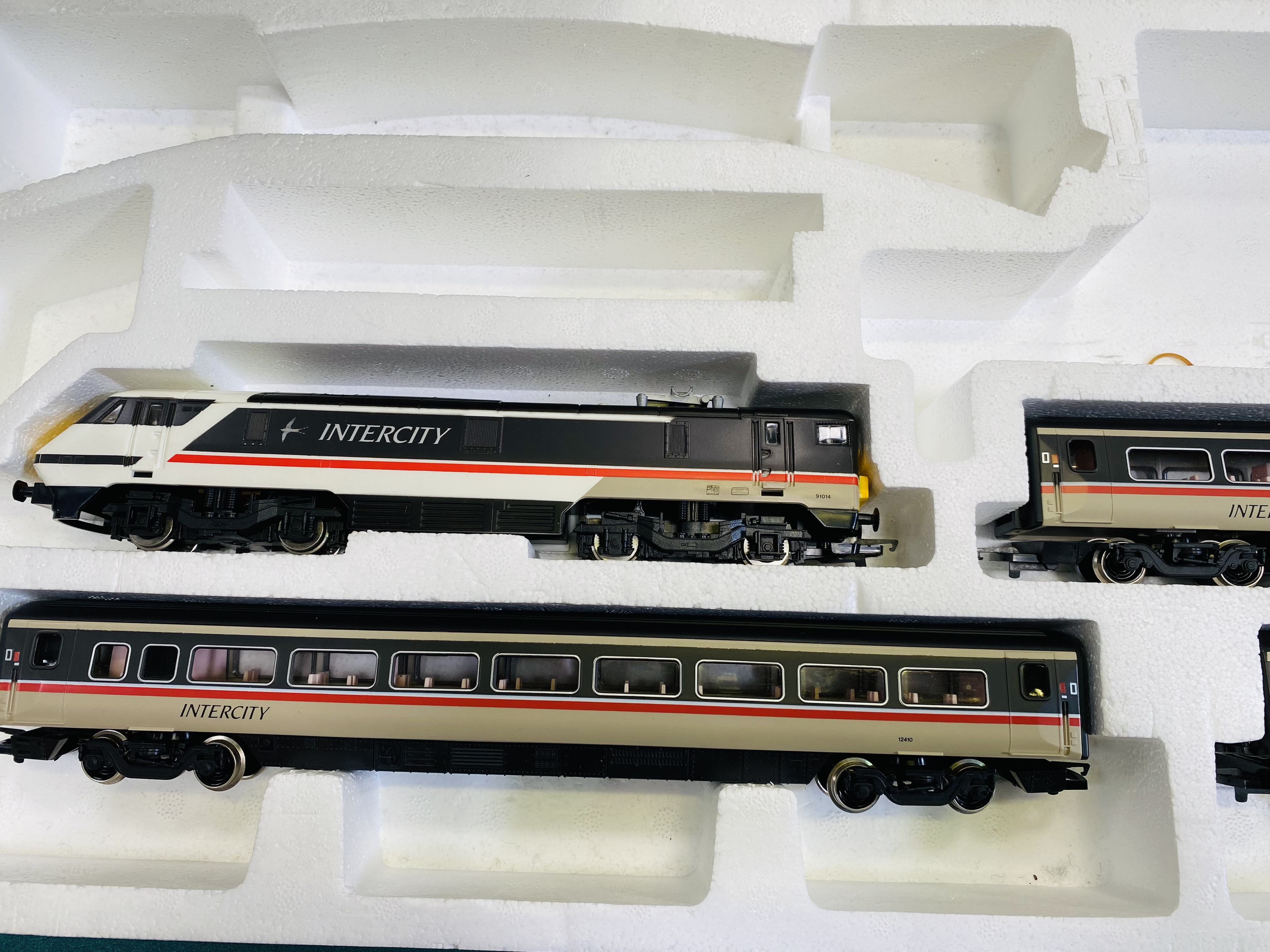 Two Hornby part train sets - Image 4 of 6