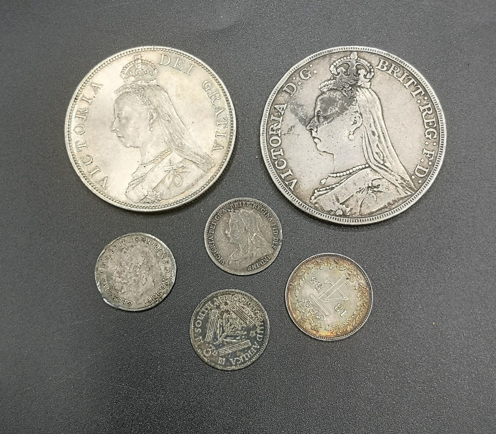 Queen Victoria crown 1890, double florin 1889, and 4 other silver coins - Image 6 of 8