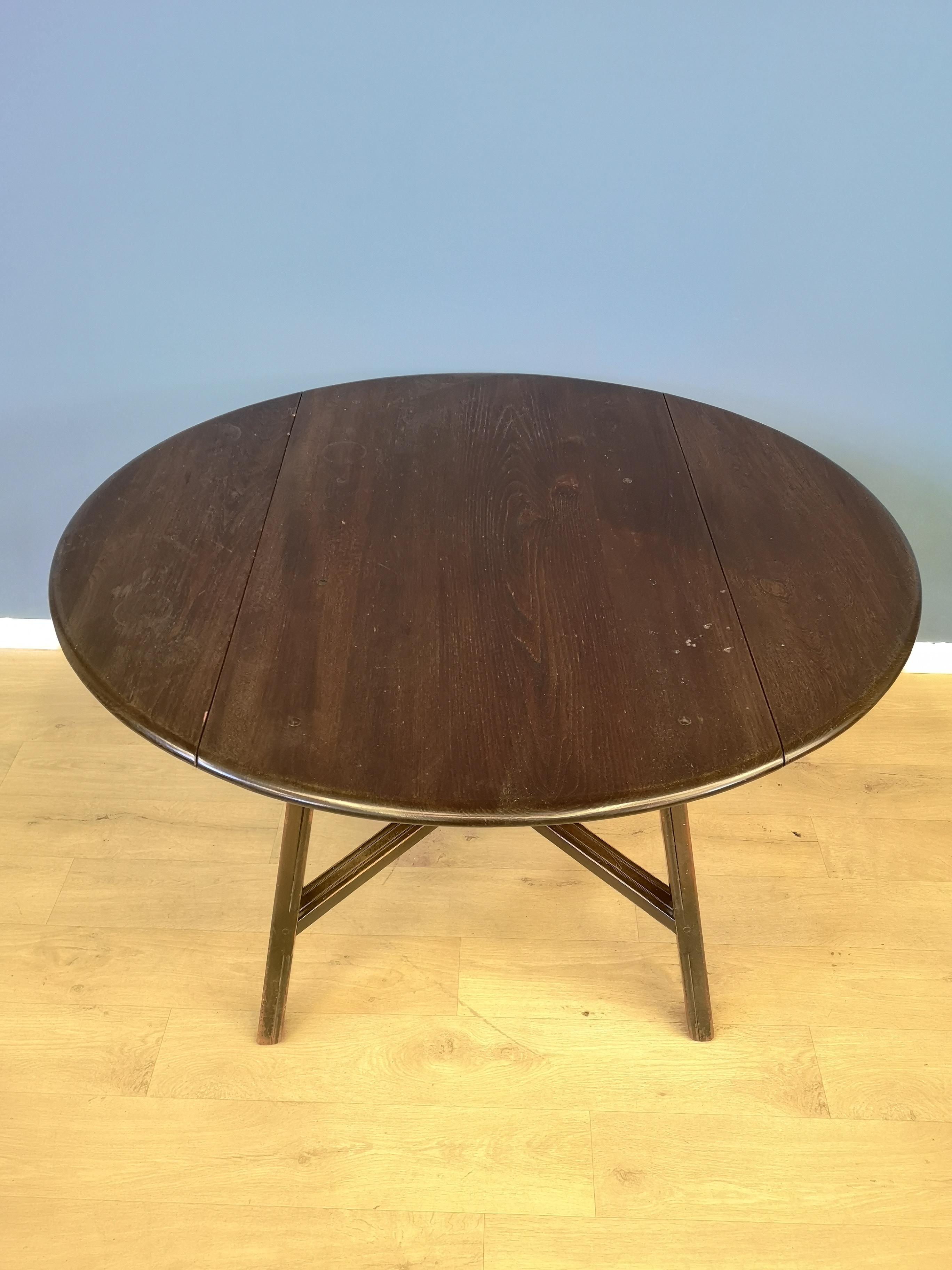 Ercol drop leaf table - Image 3 of 4