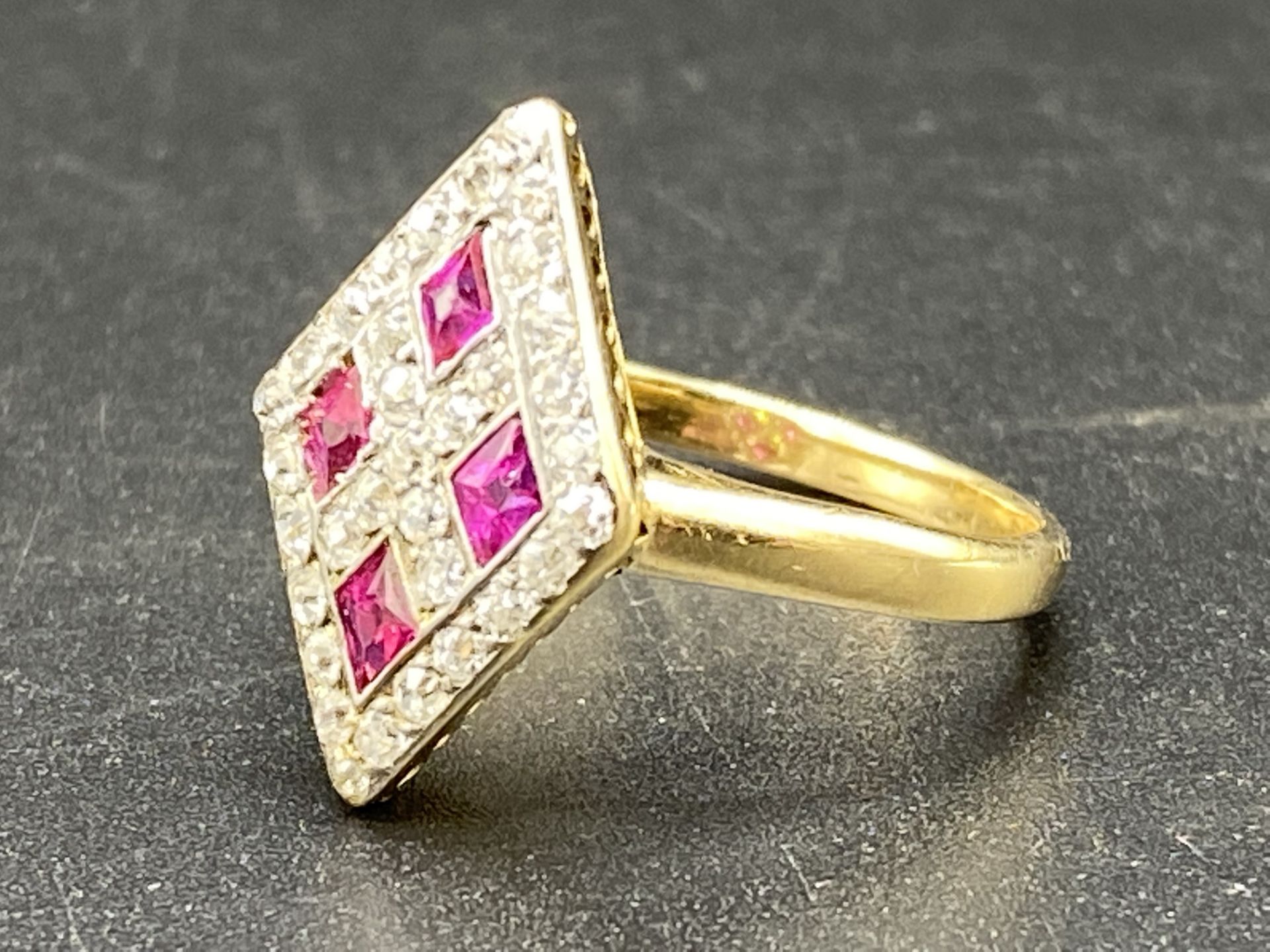 Gold, ruby and diamond ring - Image 2 of 6