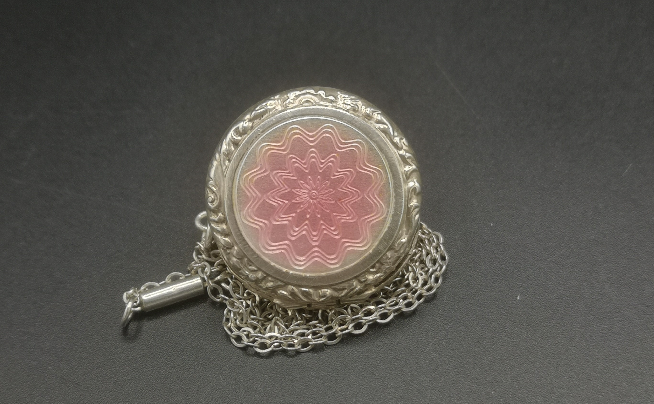 Silver and enamel locket - Image 5 of 5