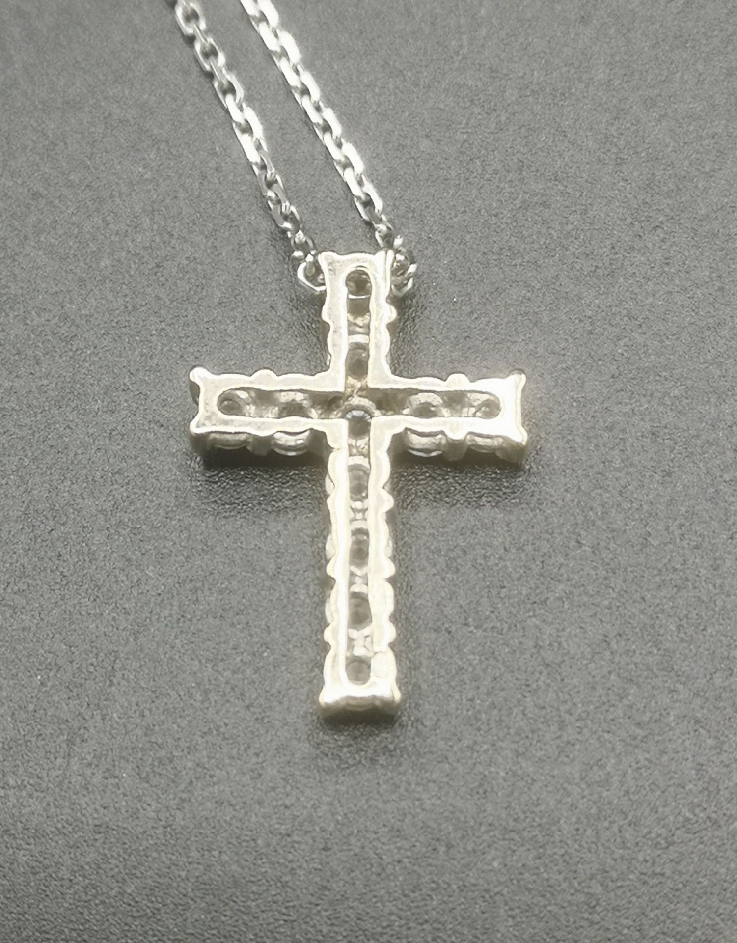 9ct white gold and diamond cross and chain - Image 4 of 4