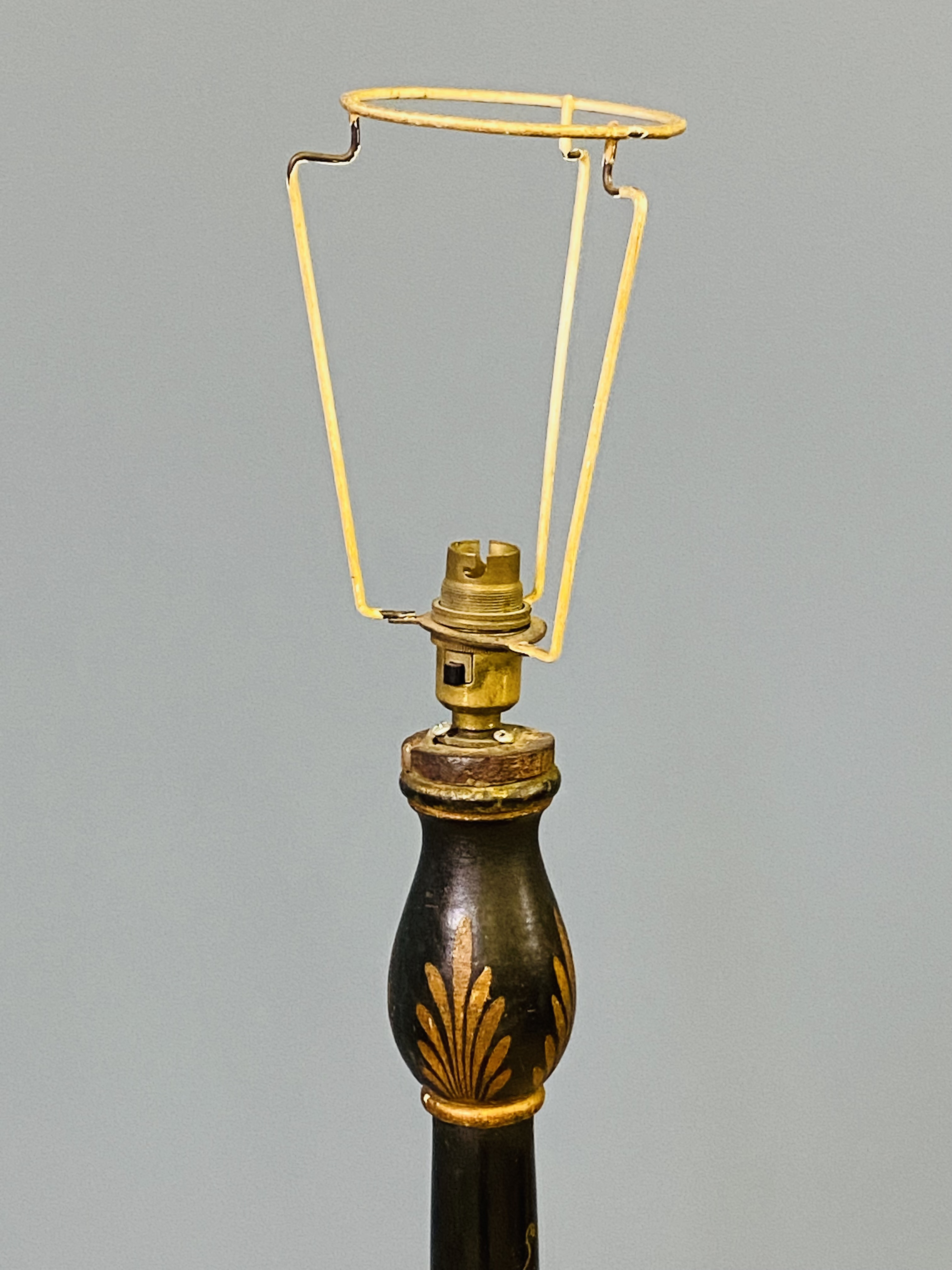 Chinoiserie standard lamp - Image 4 of 5