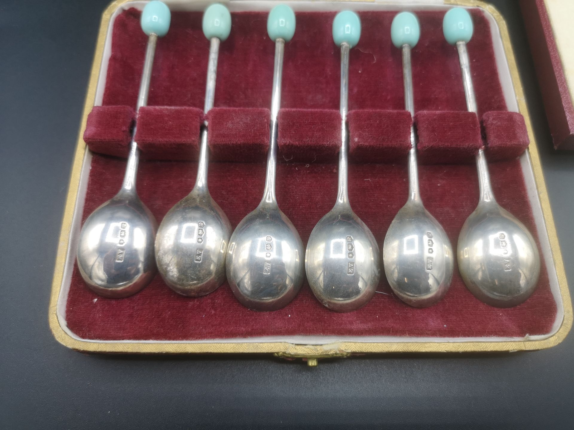 Boxed set of silver coffee spoons together with a silver gilt anointing spoon - Image 3 of 5