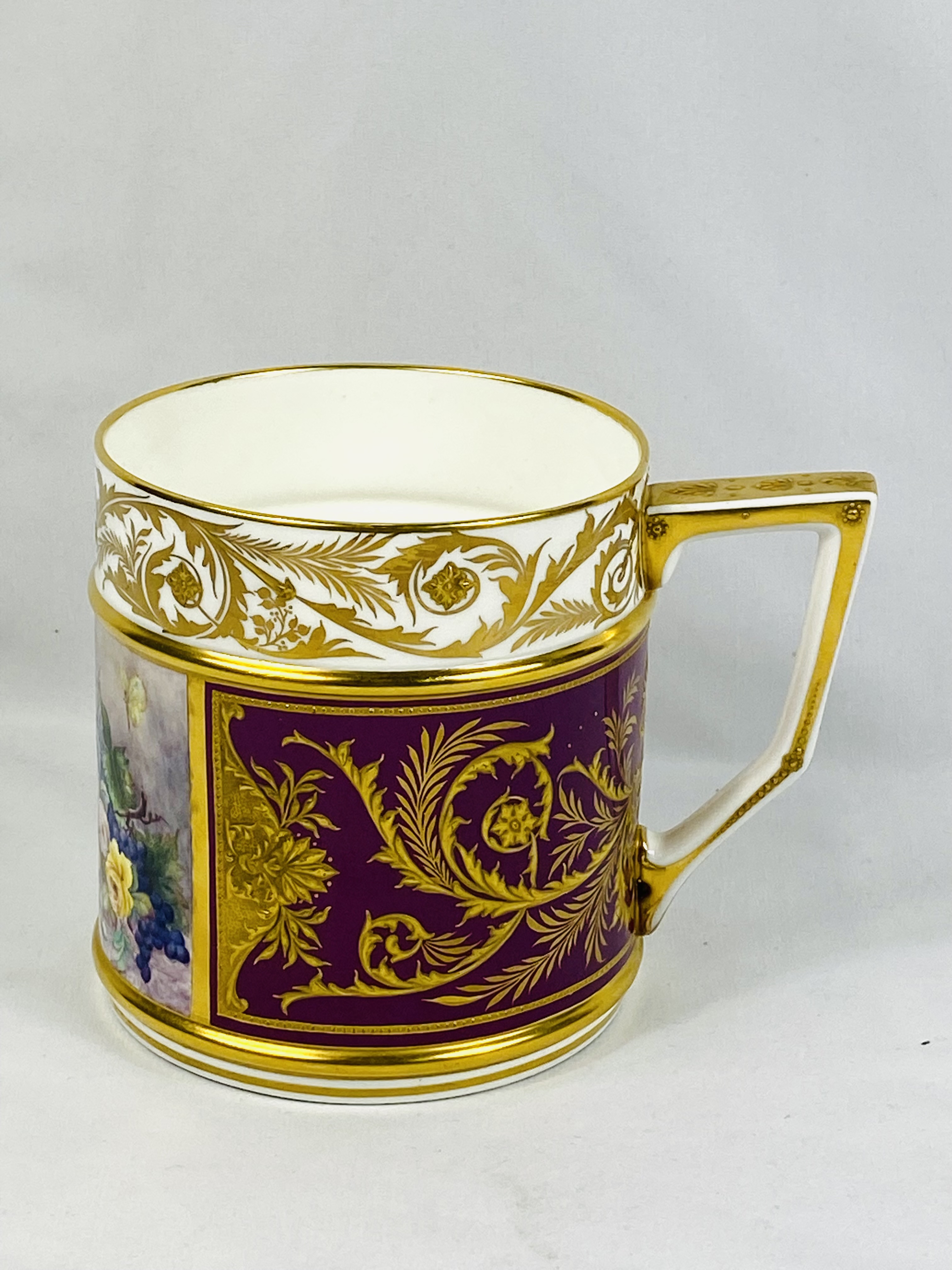 Hand painted porcelain tankard - Image 3 of 4