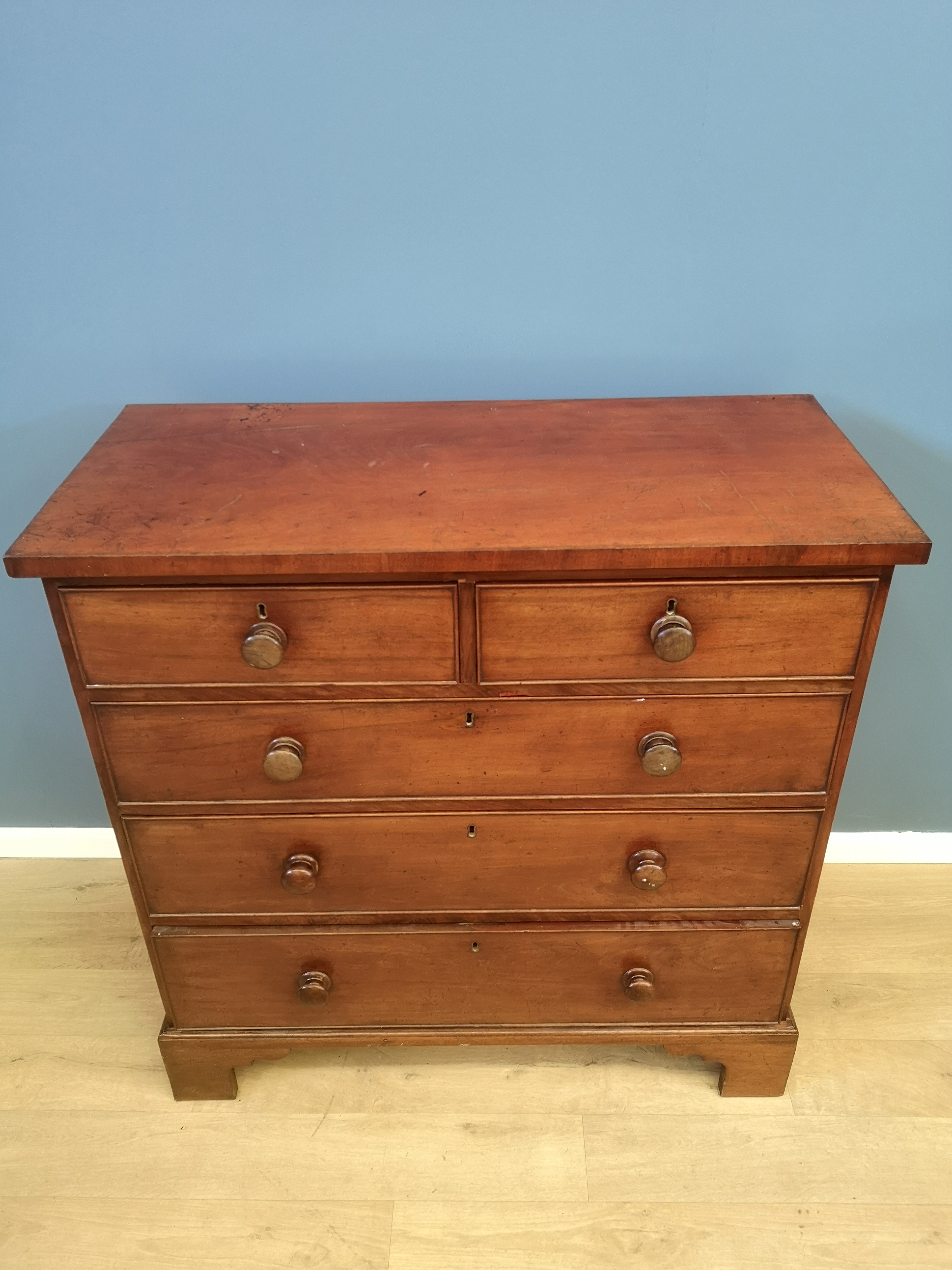 Victorian mahogany chest of drawers - Image 2 of 4