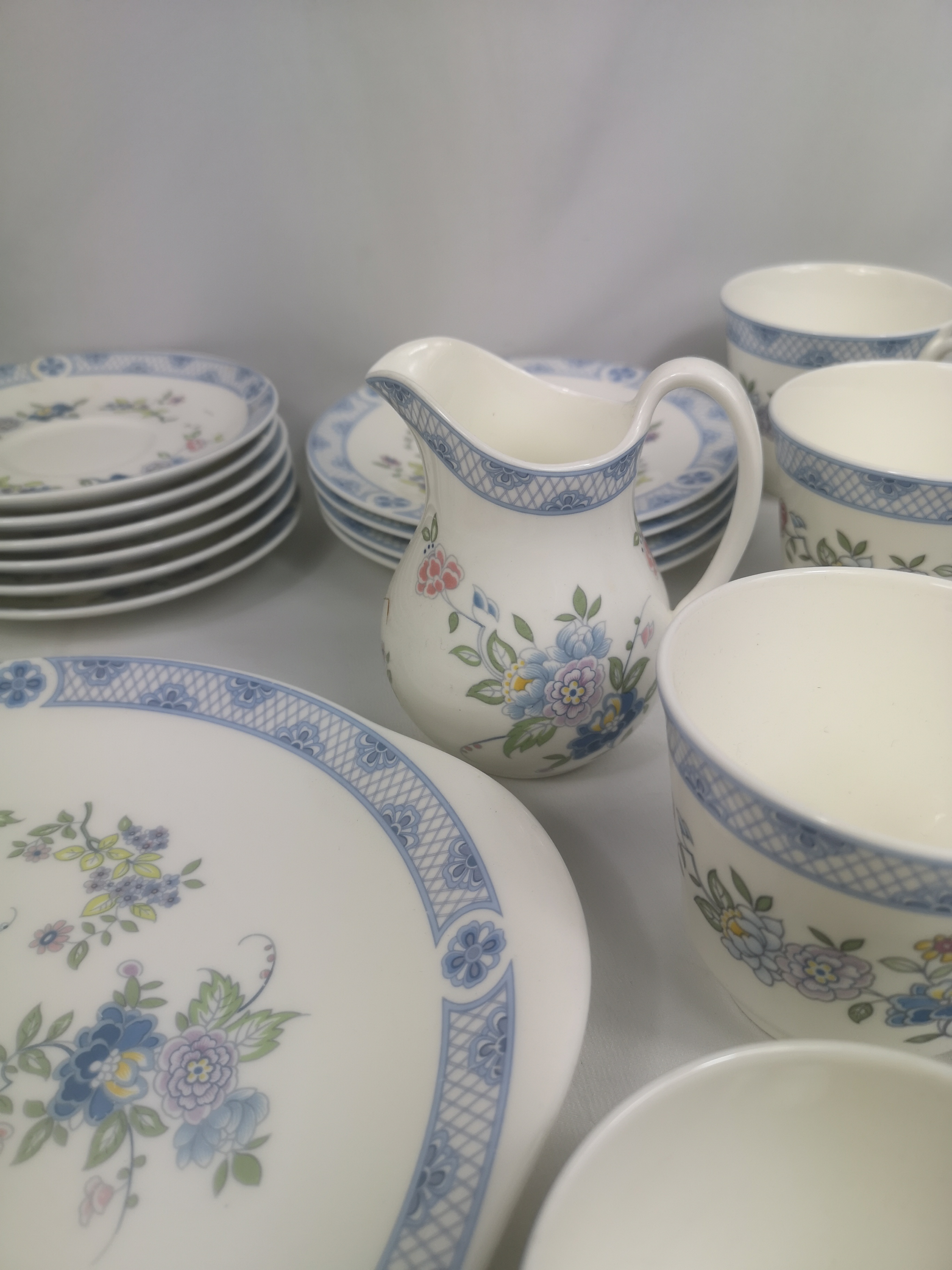 Royal Doulton Coniston part tea set - Image 3 of 5