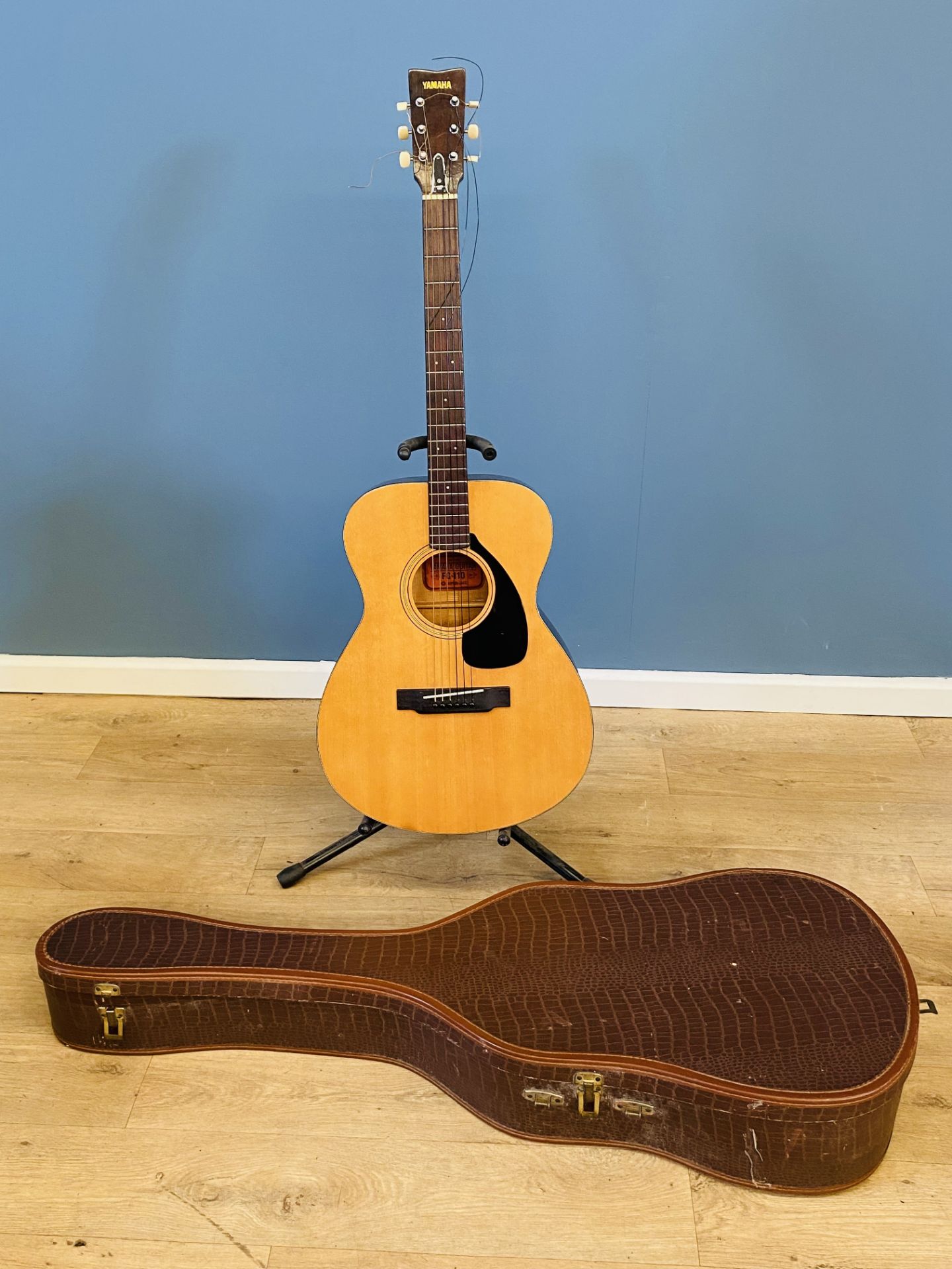 Yamaha FG-10 acoustic guitar in case