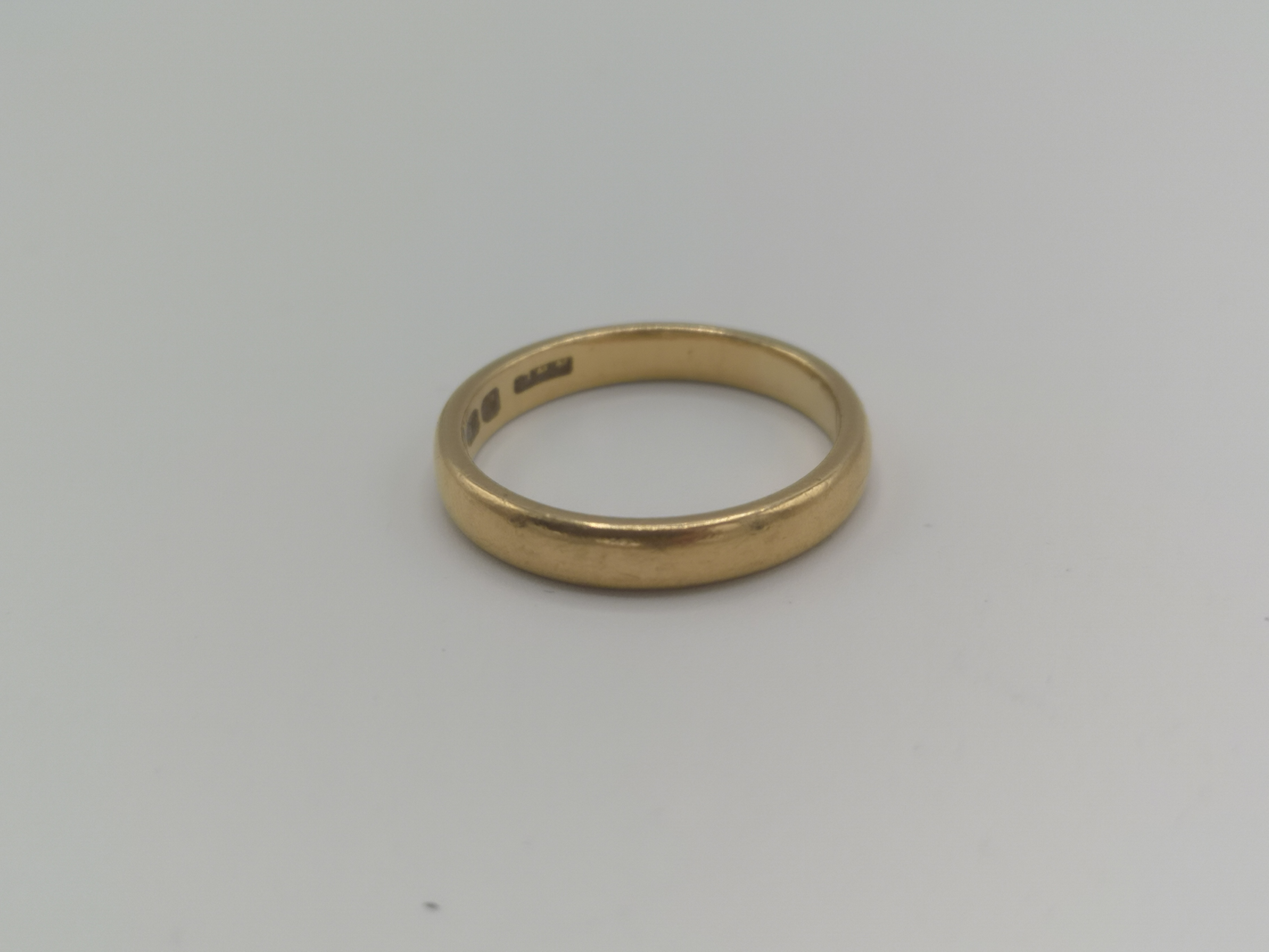 22ct gold band