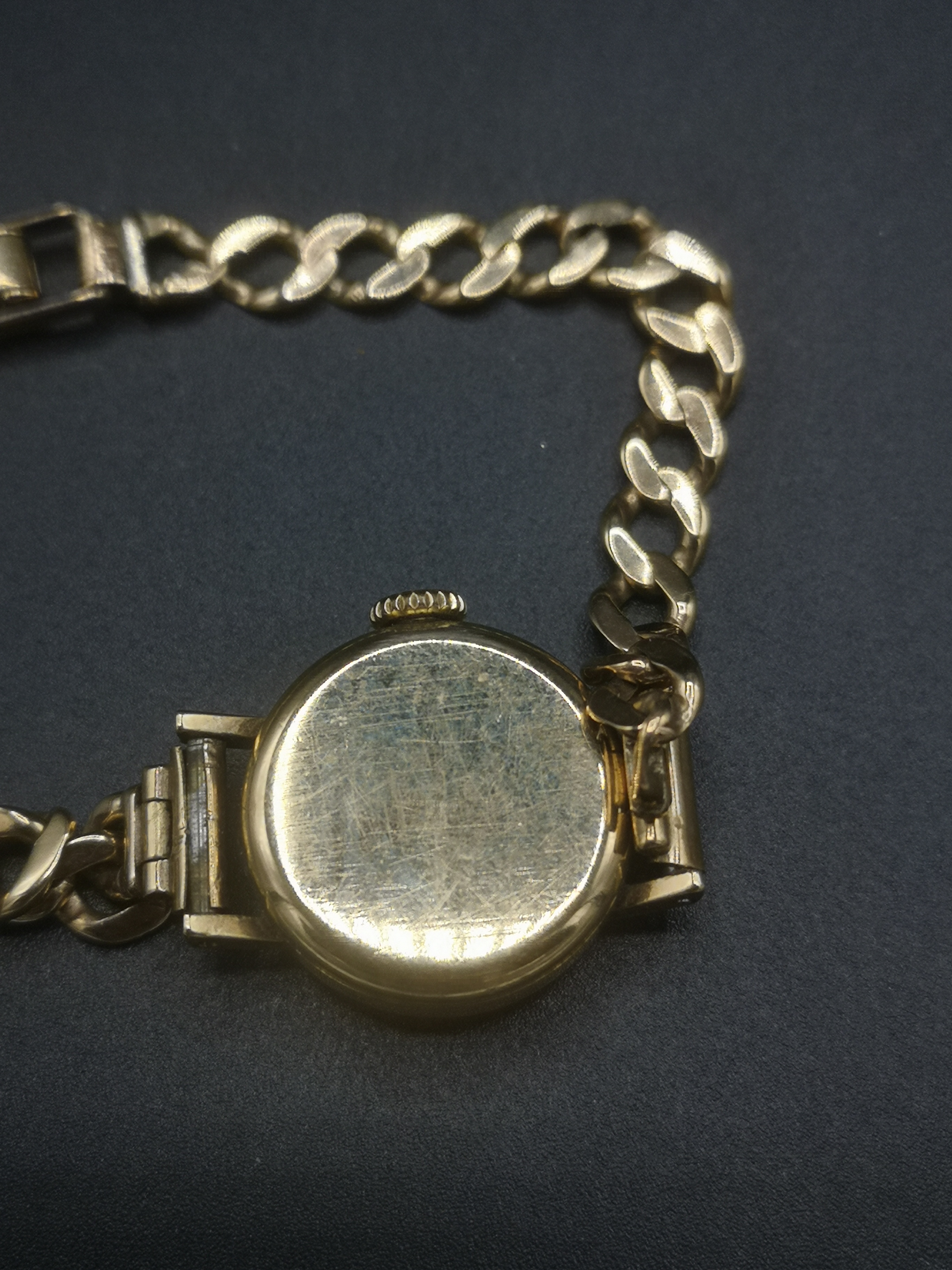 Tissot 9ct gold cased lady's wrist watch - Image 4 of 6