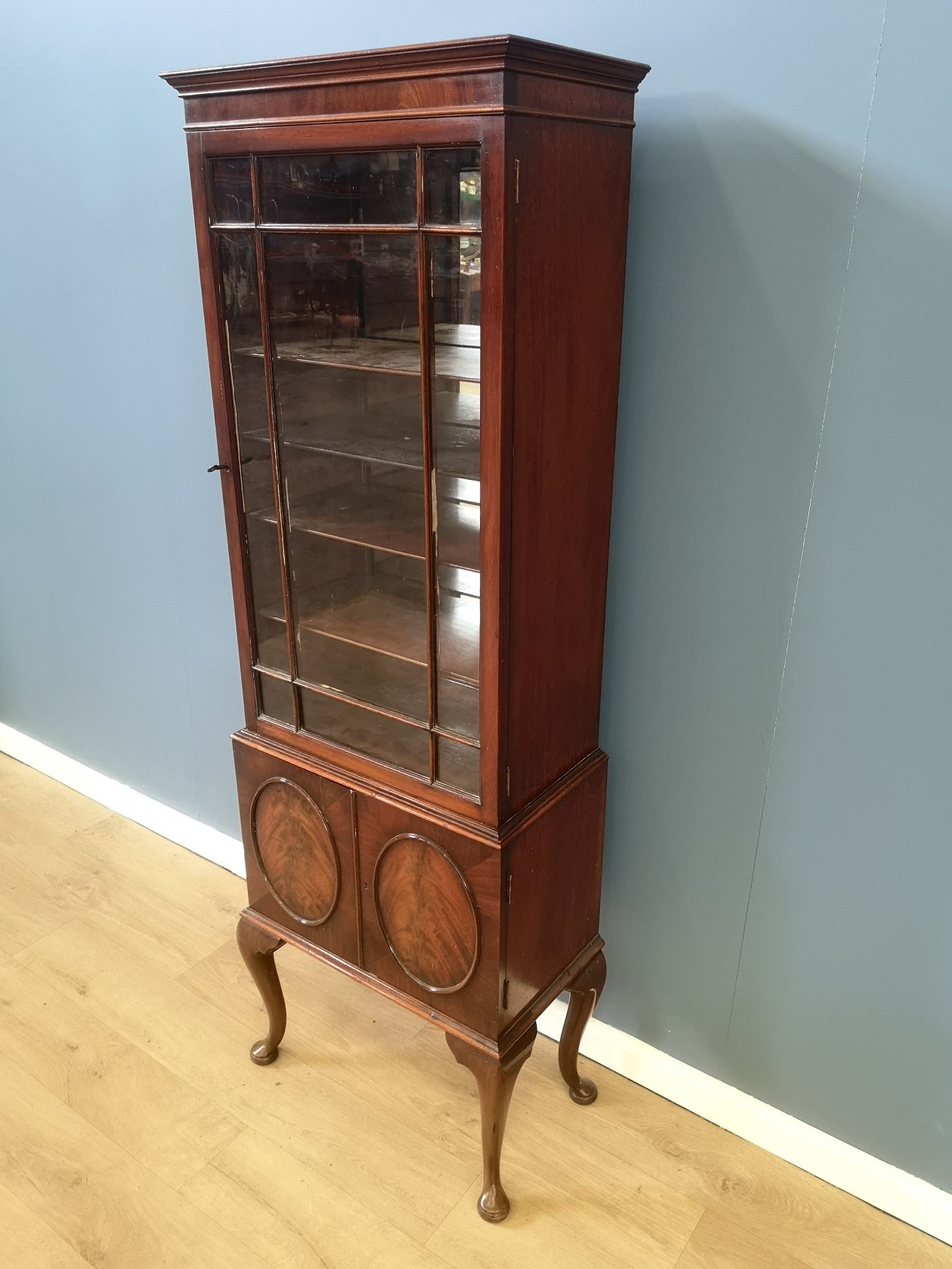 Mahogany glass fronted display cabinet - Image 2 of 3