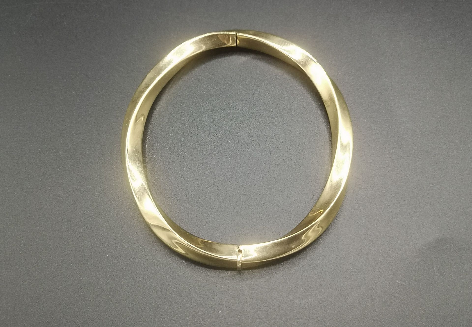 9ct gold bracelet