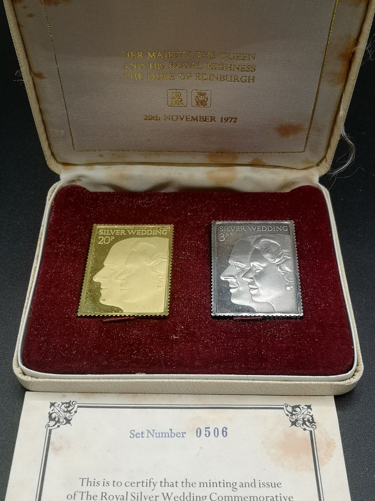22ct gold and silver Royal Silver Wedding stamp replicas - Image 2 of 3