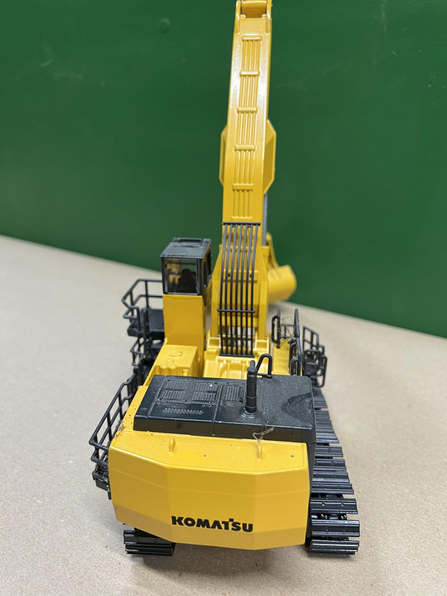 Komatsu PC1100-6 Material Handler - Image 5 of 5