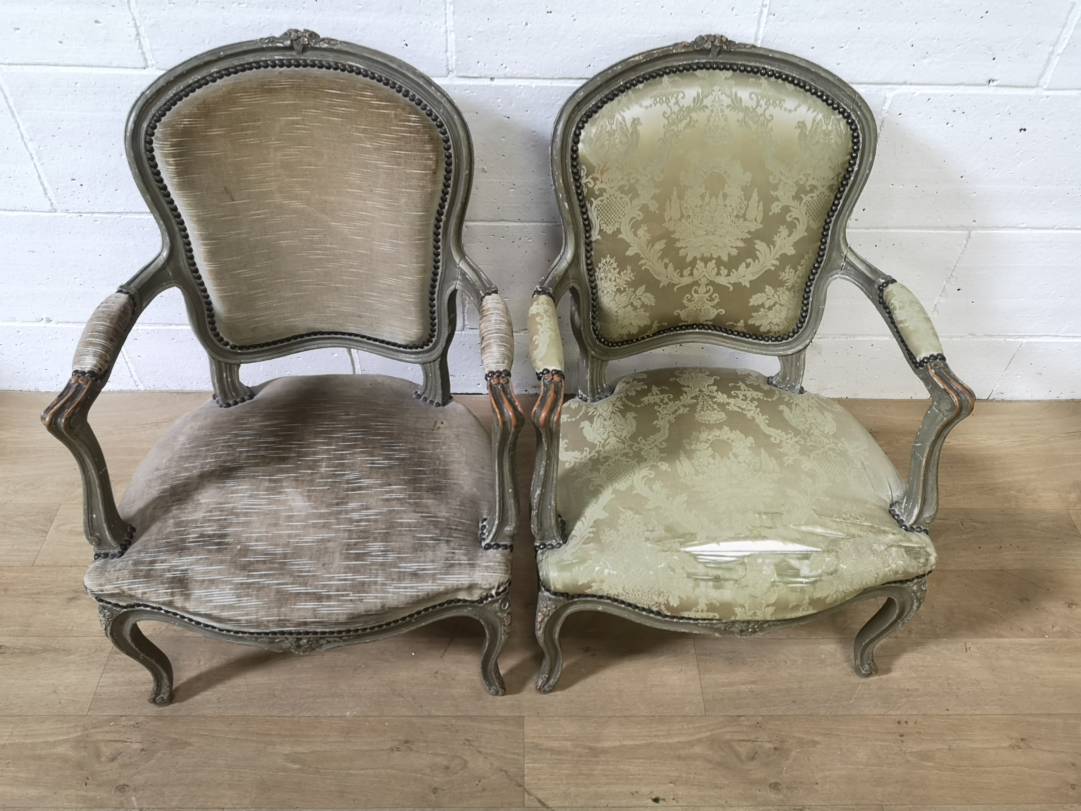 Pair of French painted Louis XIV open upholstered salon chairs - Image 2 of 6