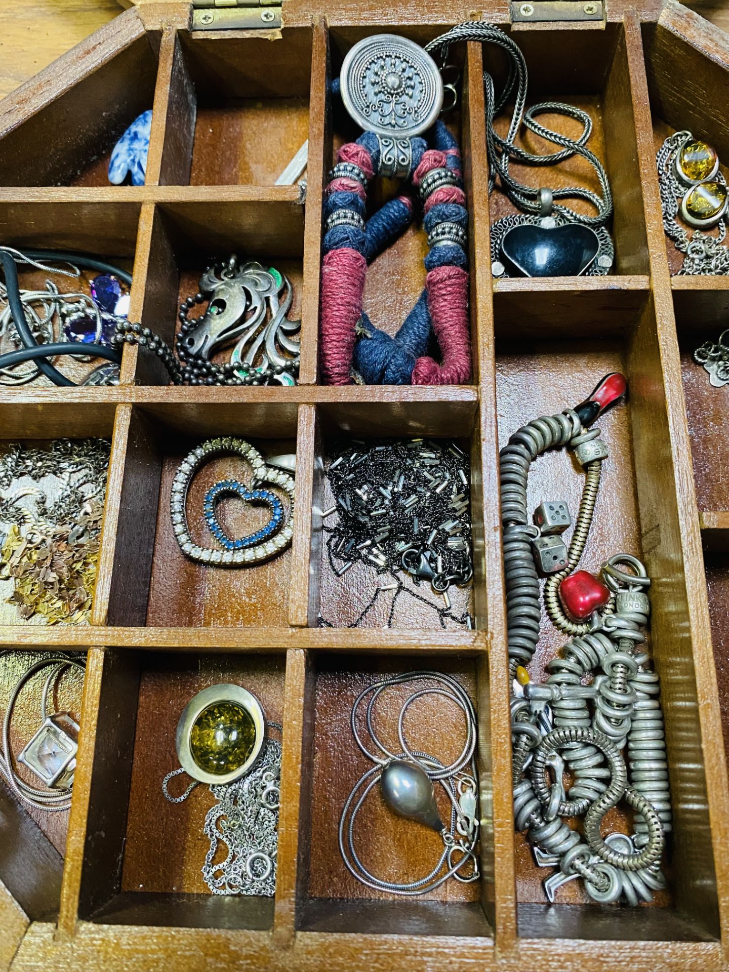 Quantity of silver and white metal necklaces and pendants. - Image 2 of 4