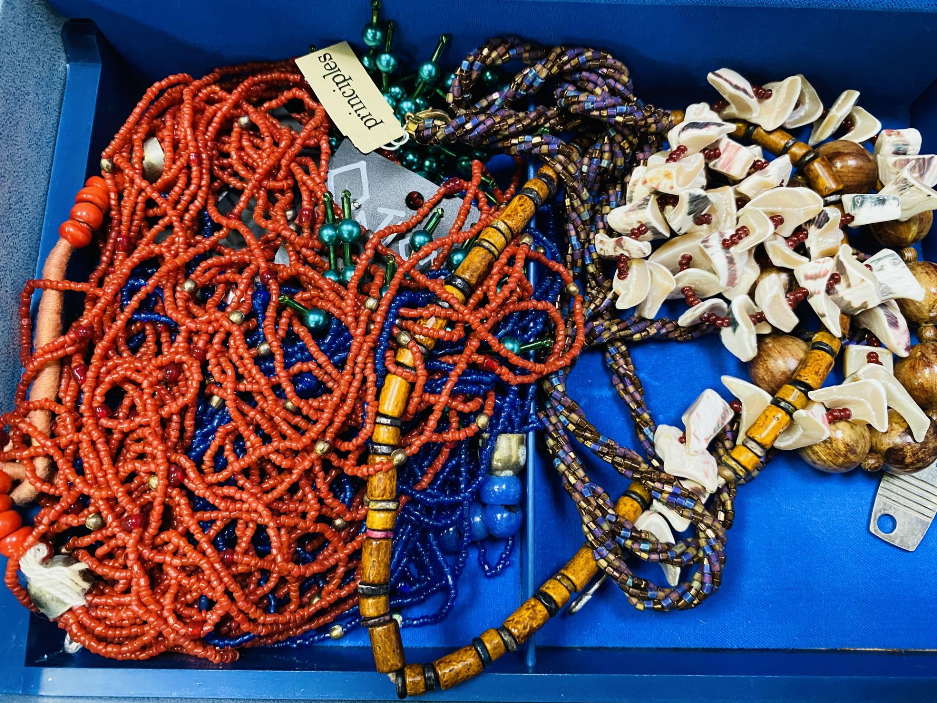 Quantity of costume jewellery - Image 2 of 4