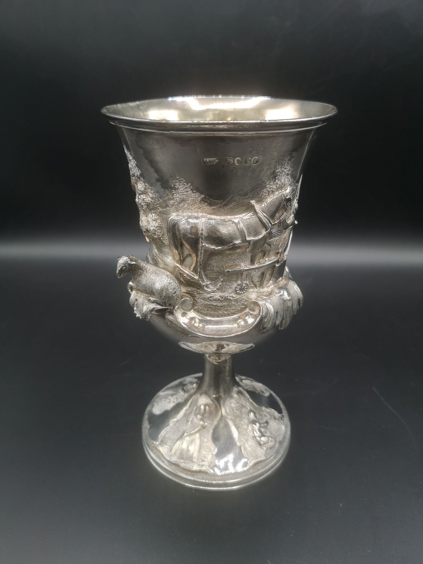 Victorian silver goblet - Image 2 of 6