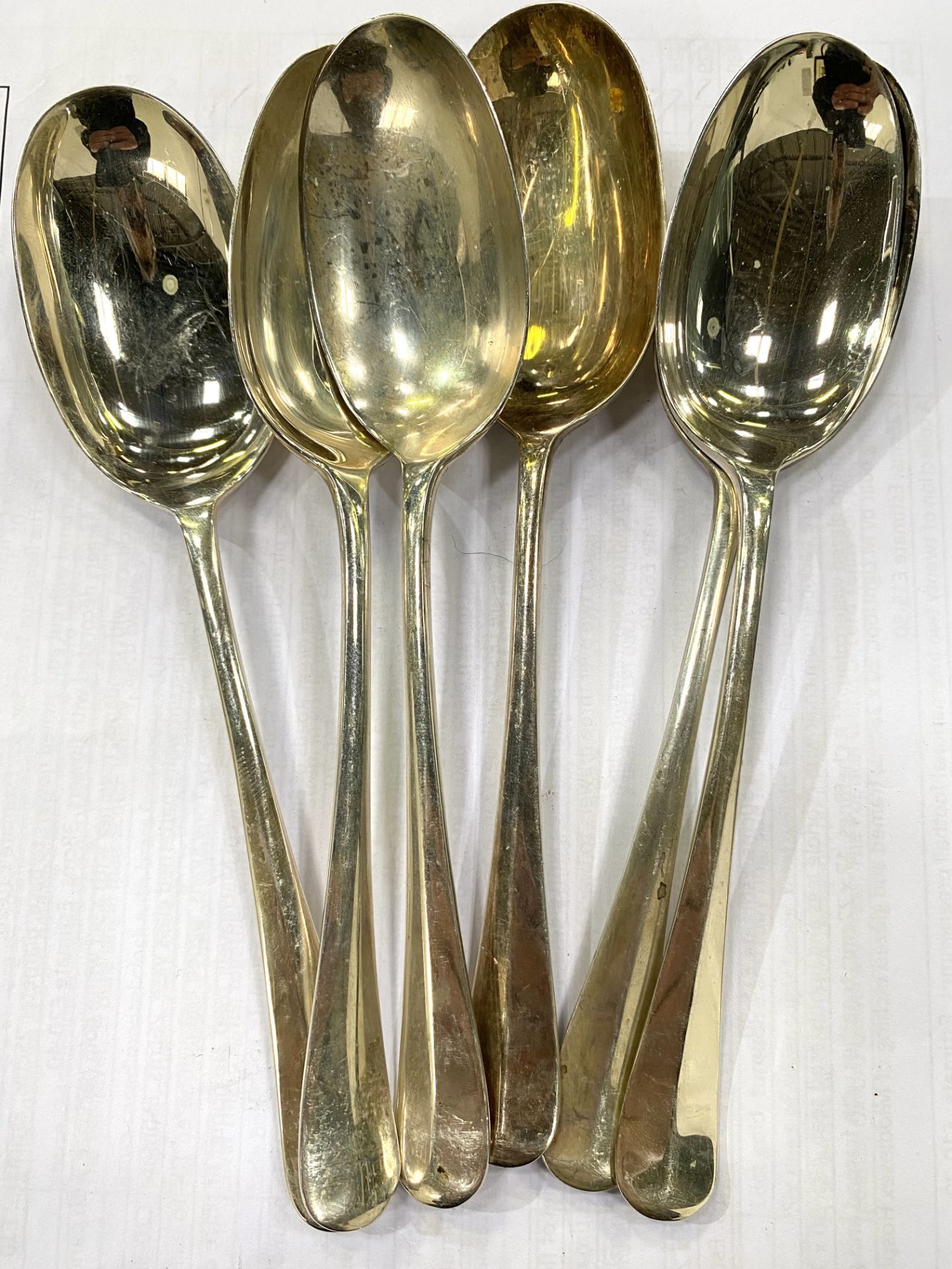 Six silver dessert spoons, six silver tea spoons and other items of silver - Image 3 of 4