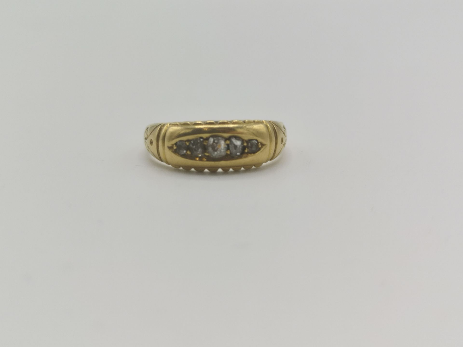 Victorian 18ct gold five diamond ring