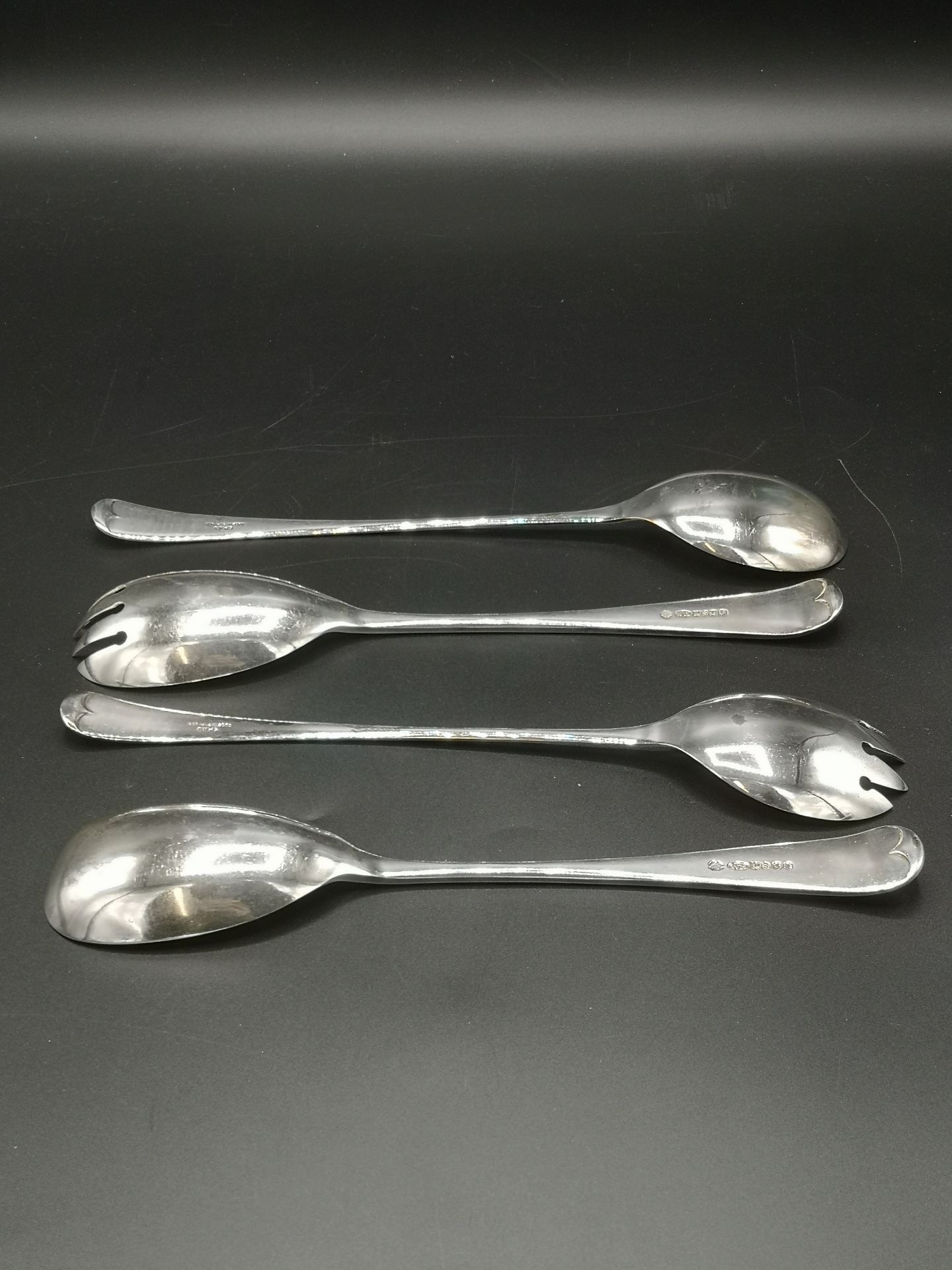 Two pairs of silver plate salad servers - Bild 2 aus 2