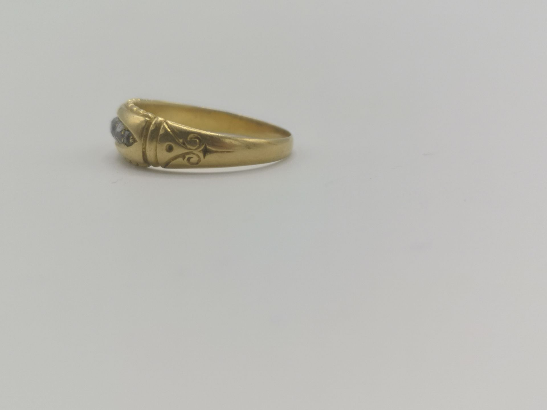 Victorian 18ct gold five diamond ring - Image 4 of 4