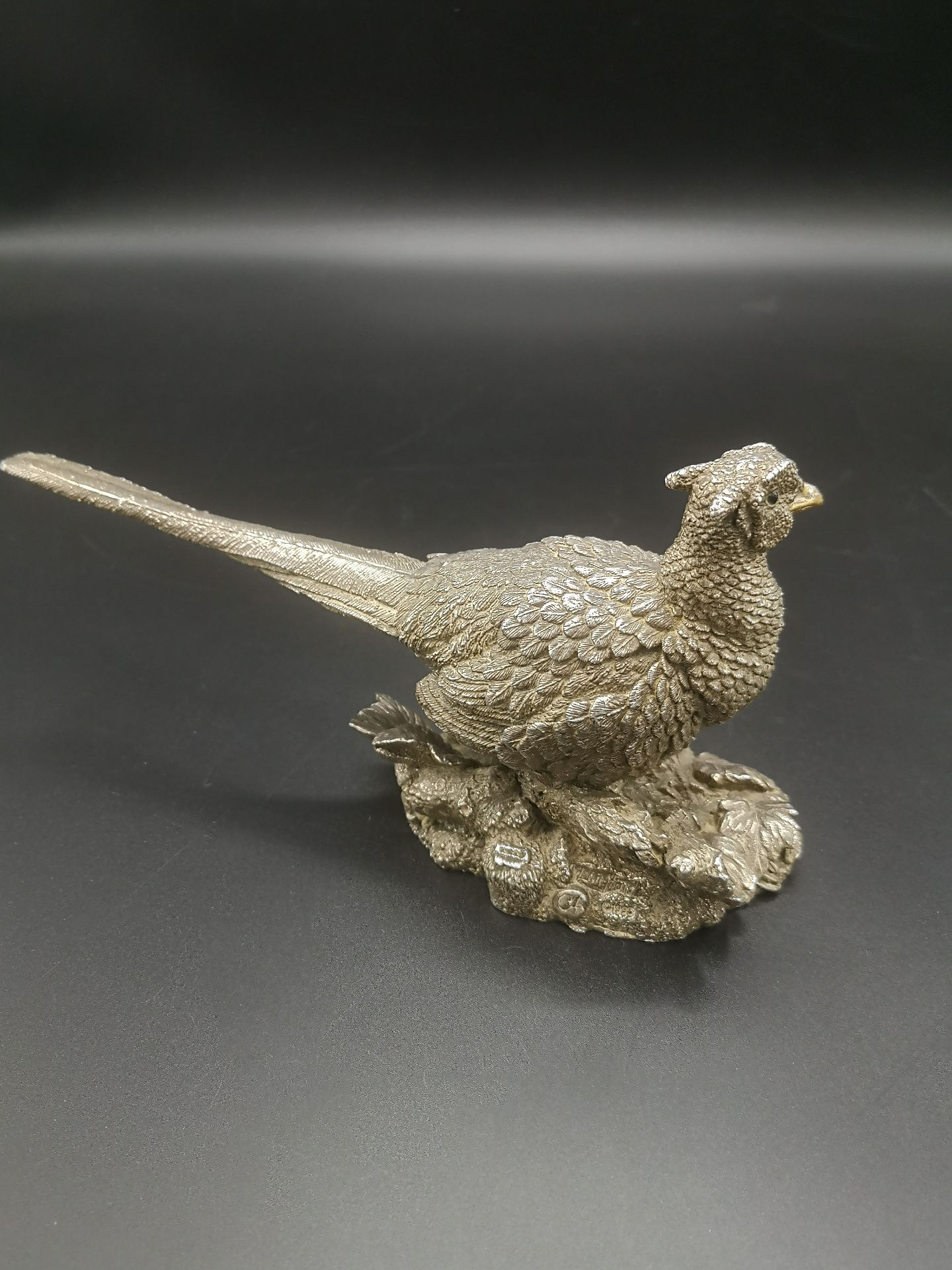 Pair of silver pheasants, a silver cock pheasant and a silver labrador - Image 3 of 7