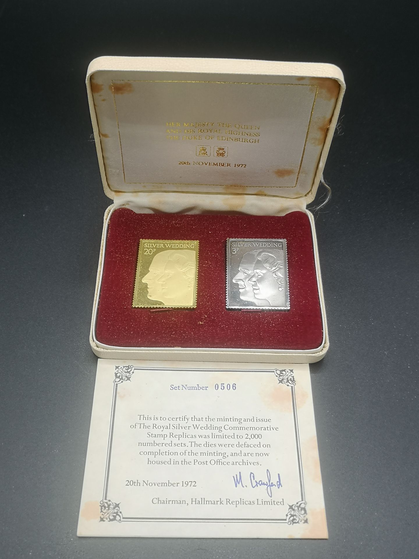 22ct gold and silver Royal Silver Wedding stamp replicas - Image 3 of 3