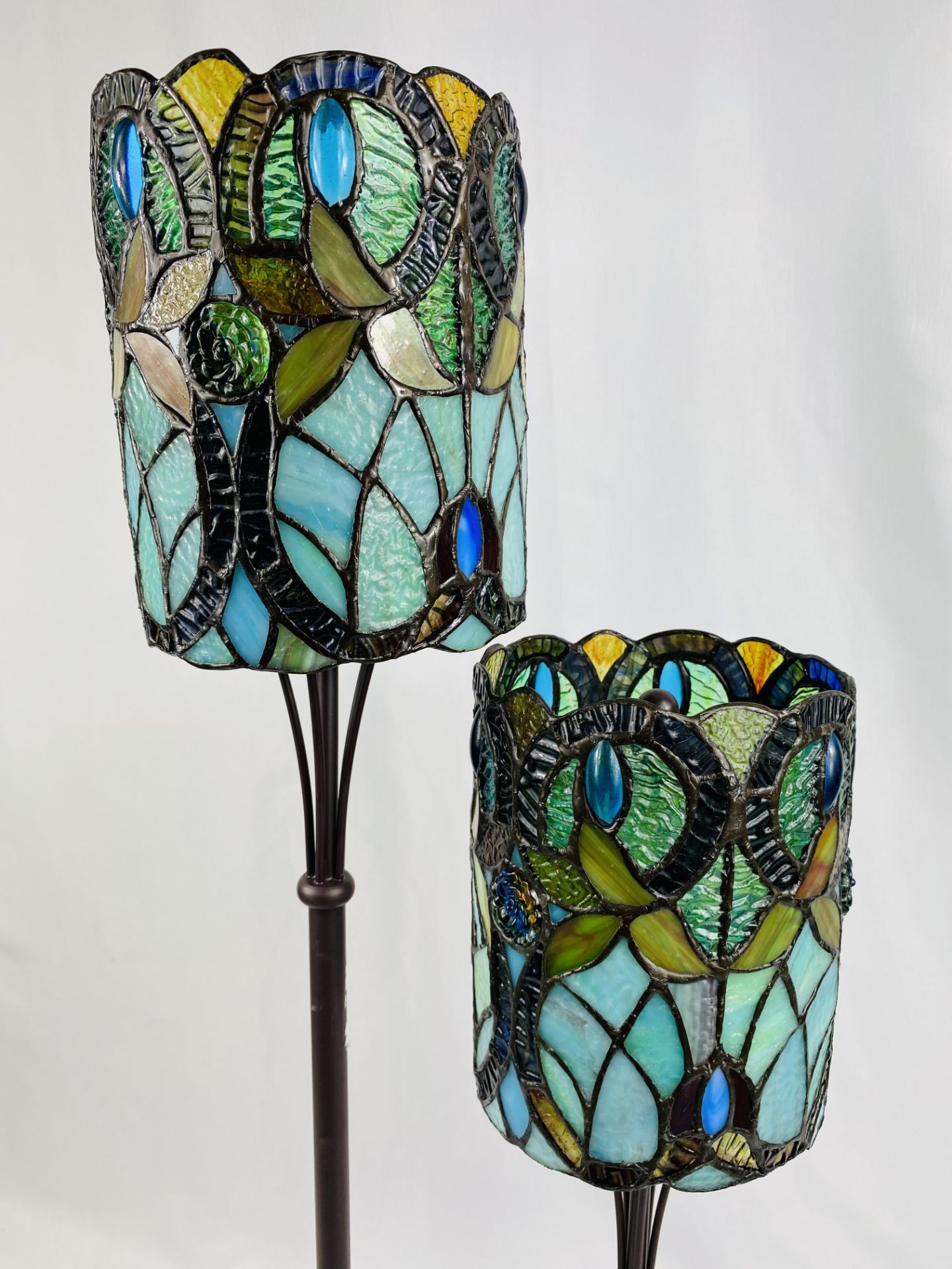 Tiffany style two branch table lamp - Image 4 of 4