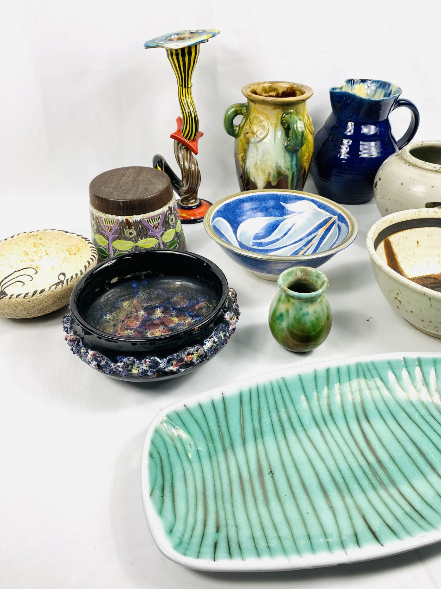 Collection of studio pottery - Image 4 of 5