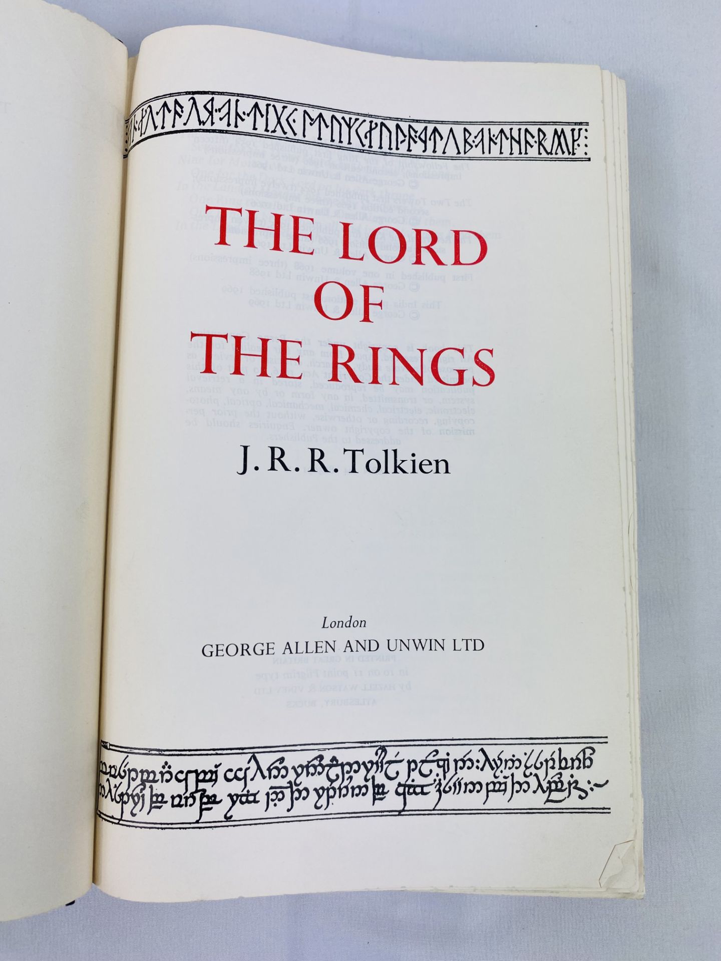 Lord of the Rings in slip case - Image 3 of 4