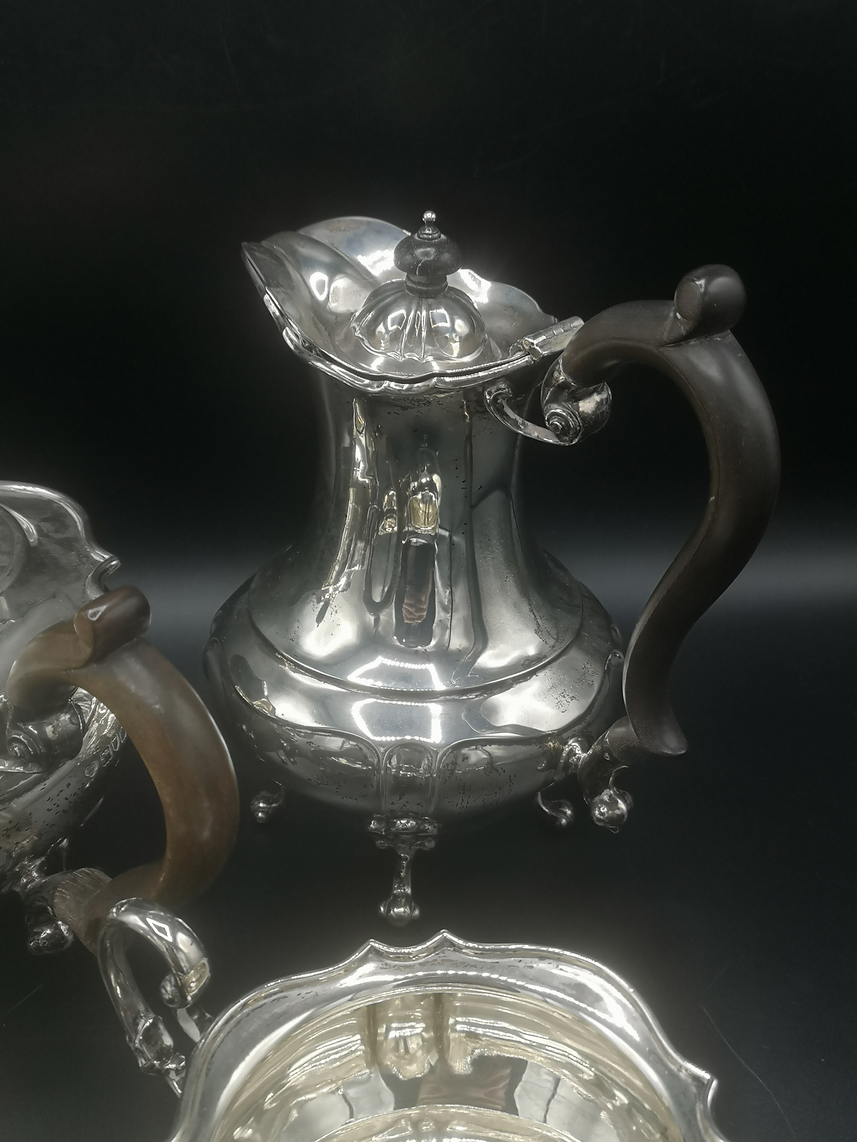 Goldsmith and Silversmiths silver tea set with matching coffee pot - Image 5 of 7