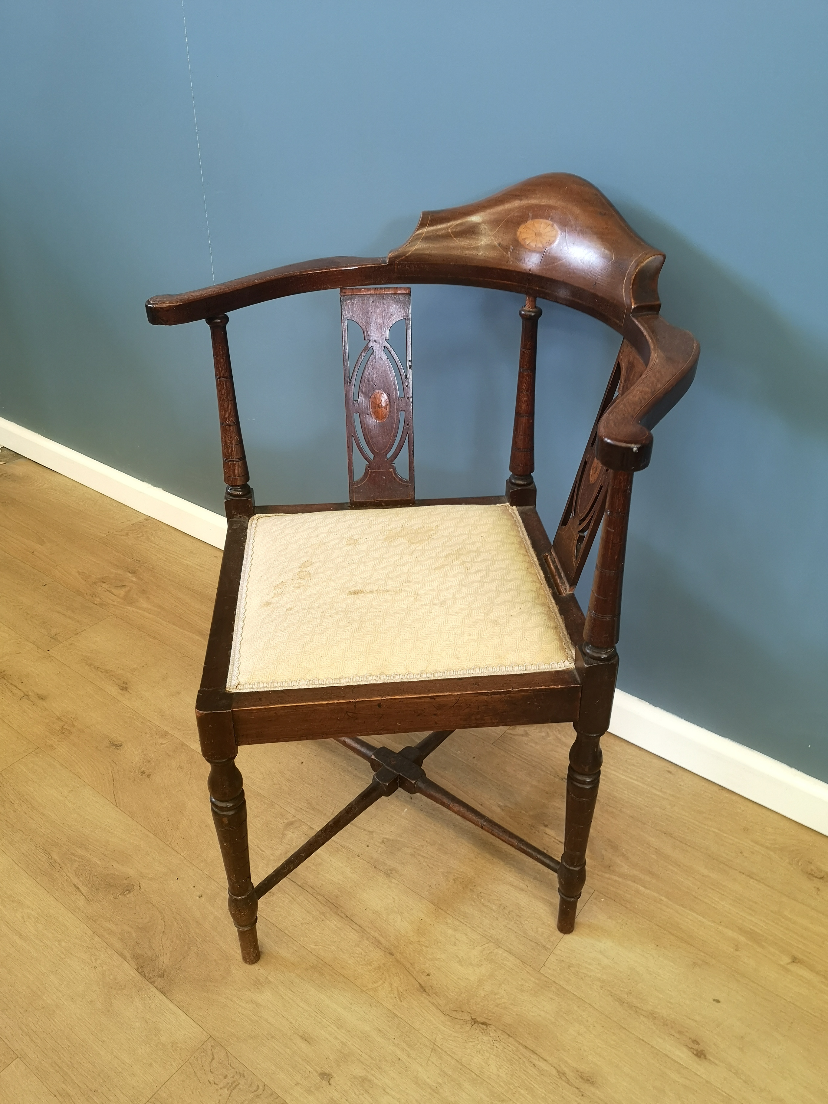 Mahogany corner chair - Image 2 of 4