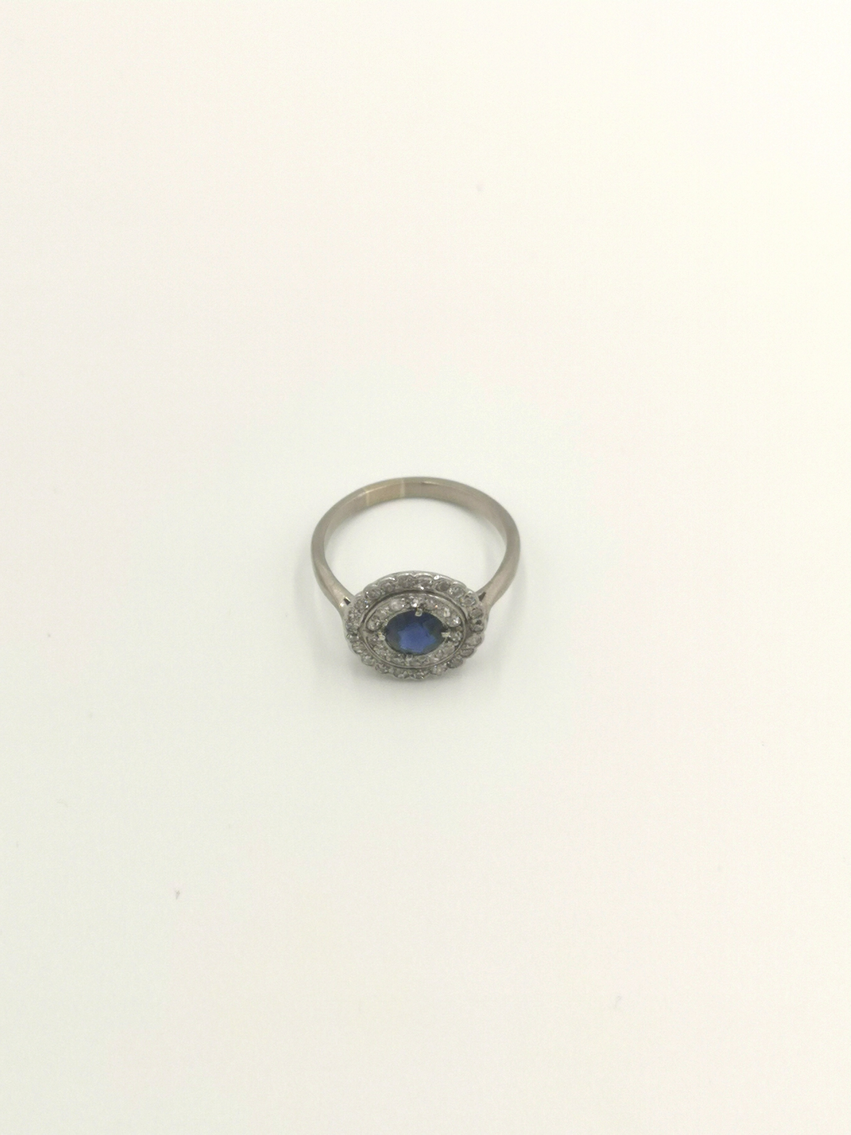 18ct white gold and sapphire cluster ring - Image 2 of 5