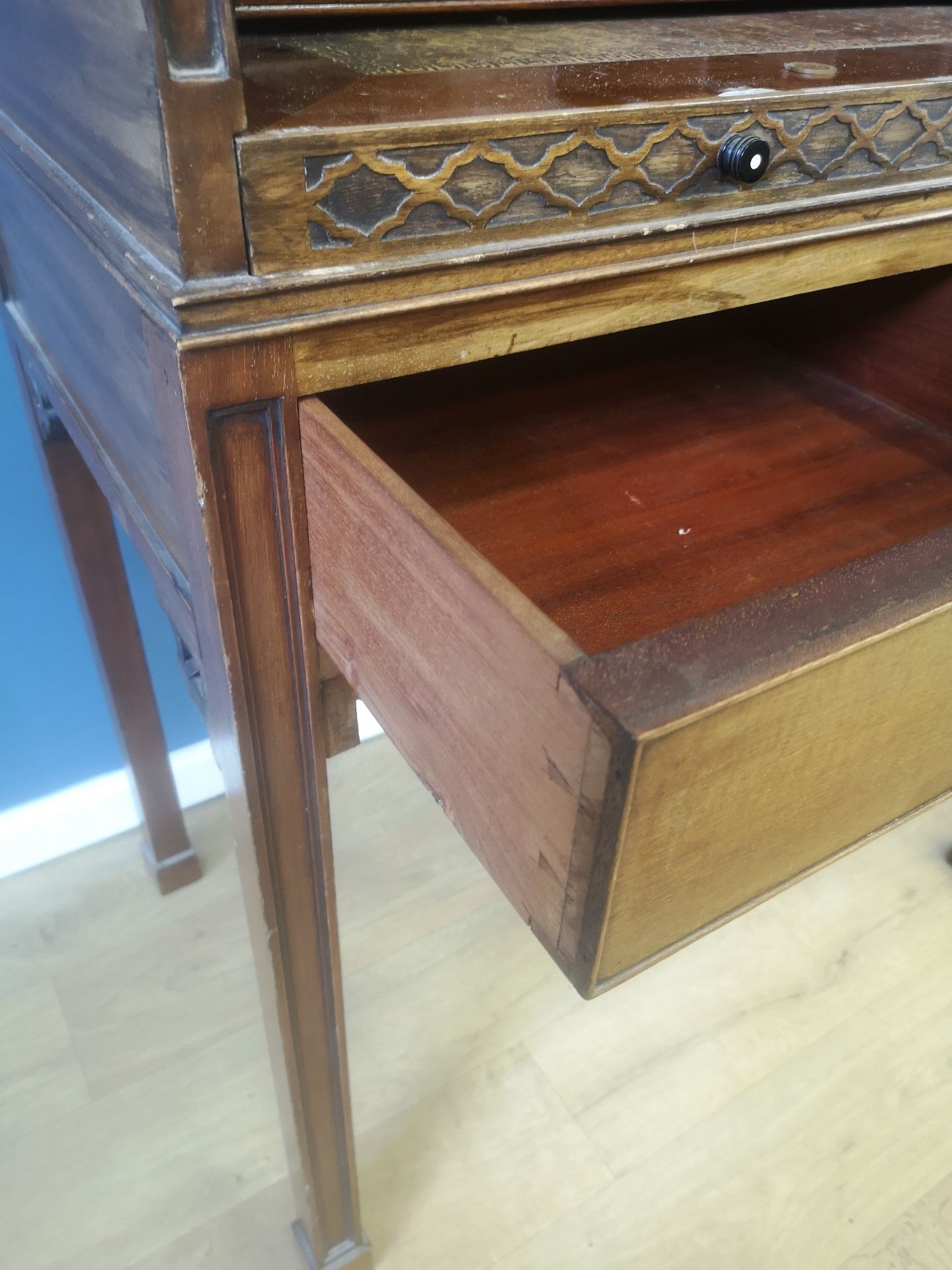 Mahogany roll top desk - Image 5 of 7