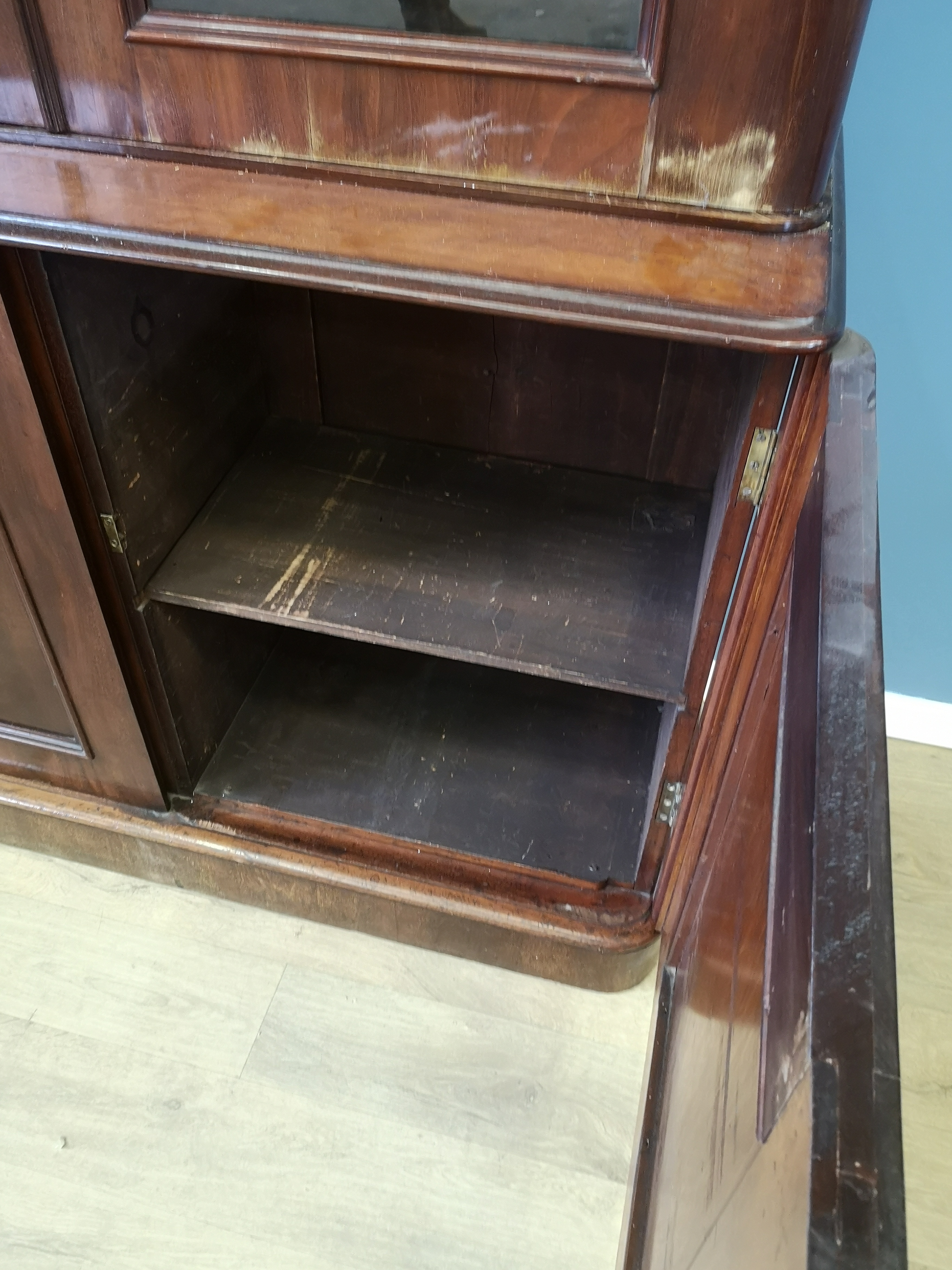 Victorian mahogany glass fronted bookcase - Image 4 of 5