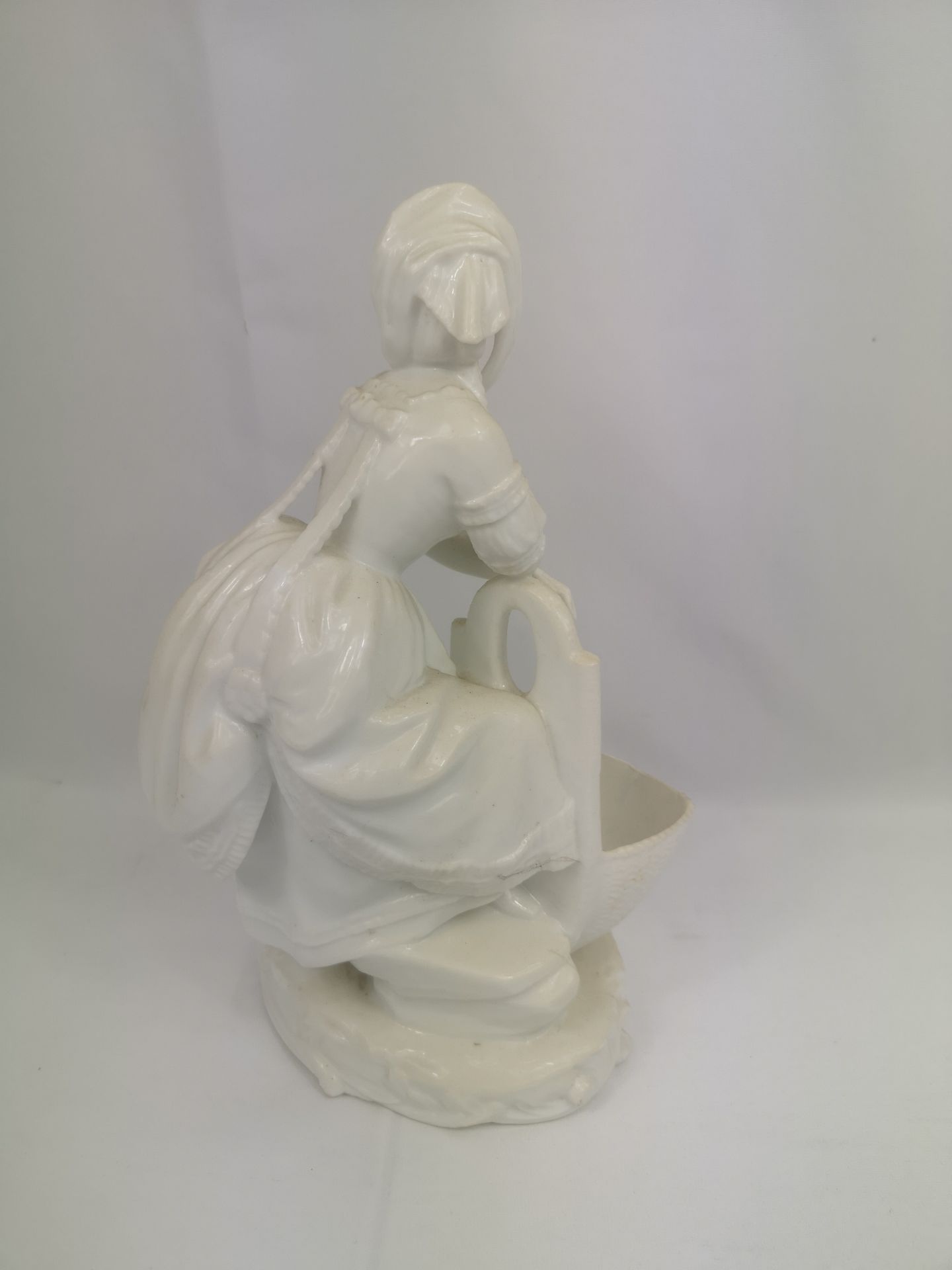 Two Meissen style porcelain figures - Image 5 of 5