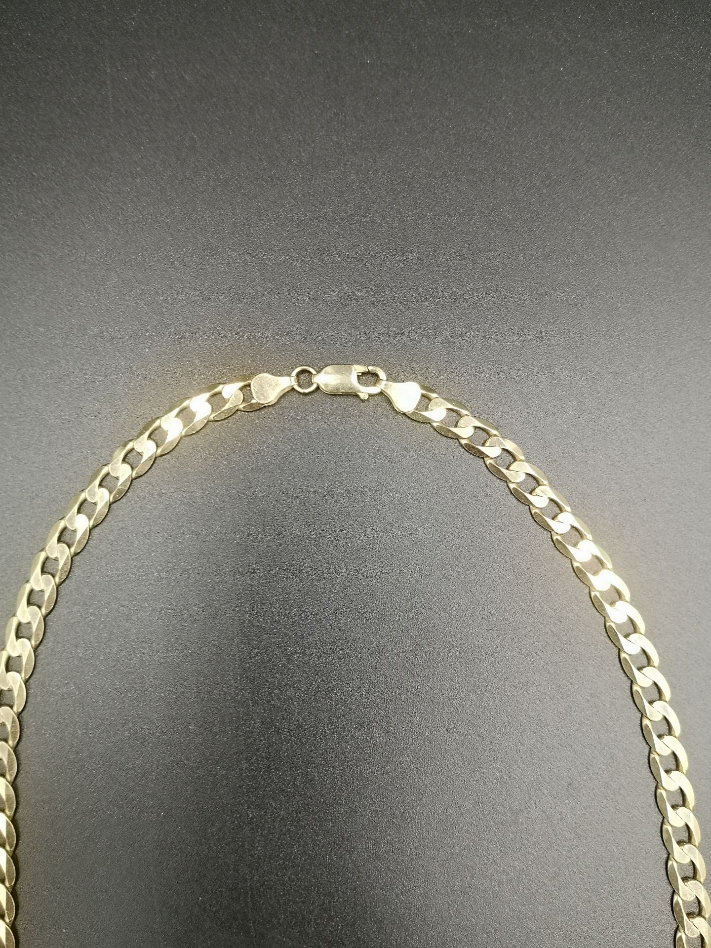 9ct gold curb link chain - Image 2 of 7