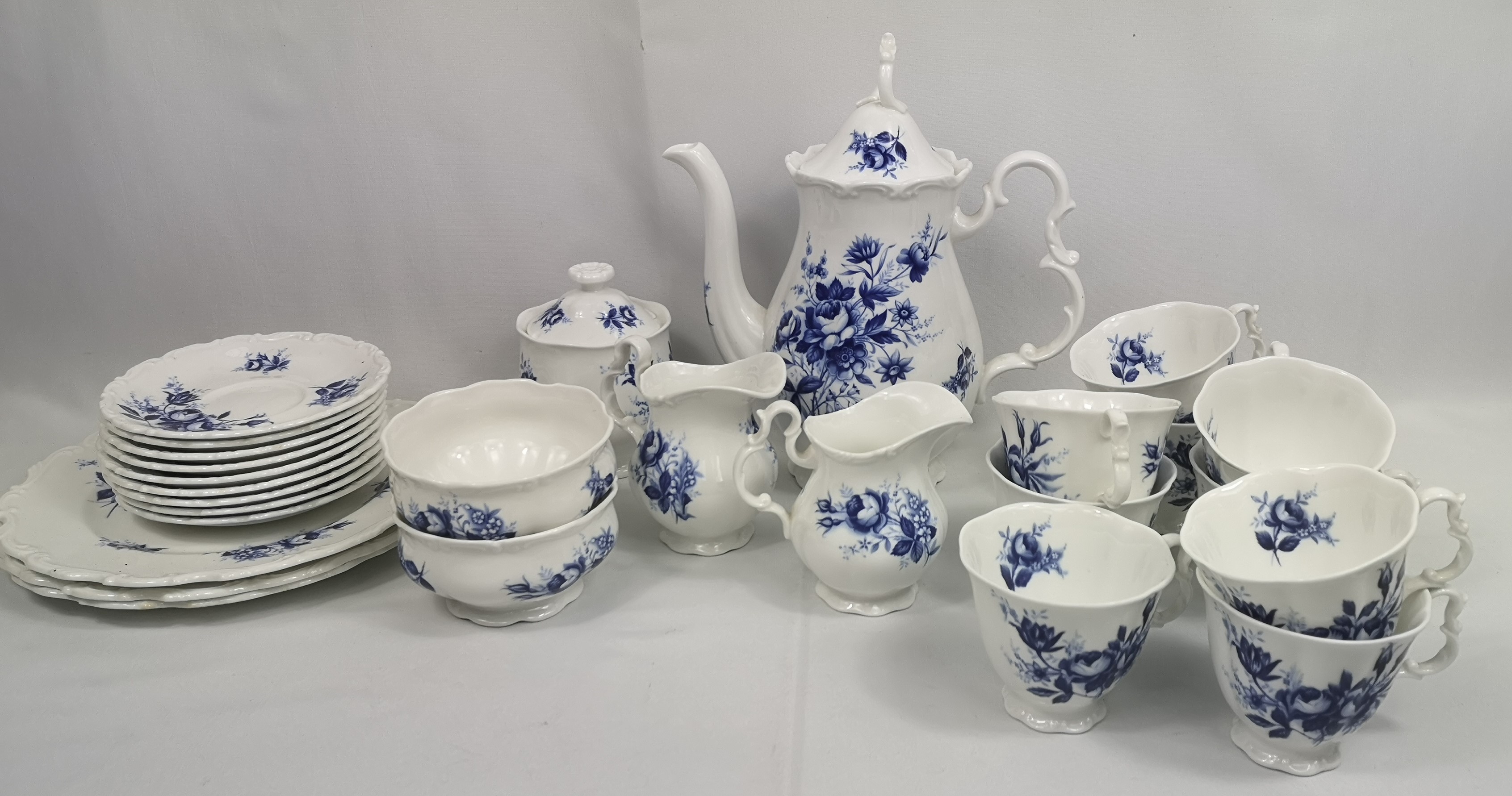 Part Royal Albert Connoisseur tea set