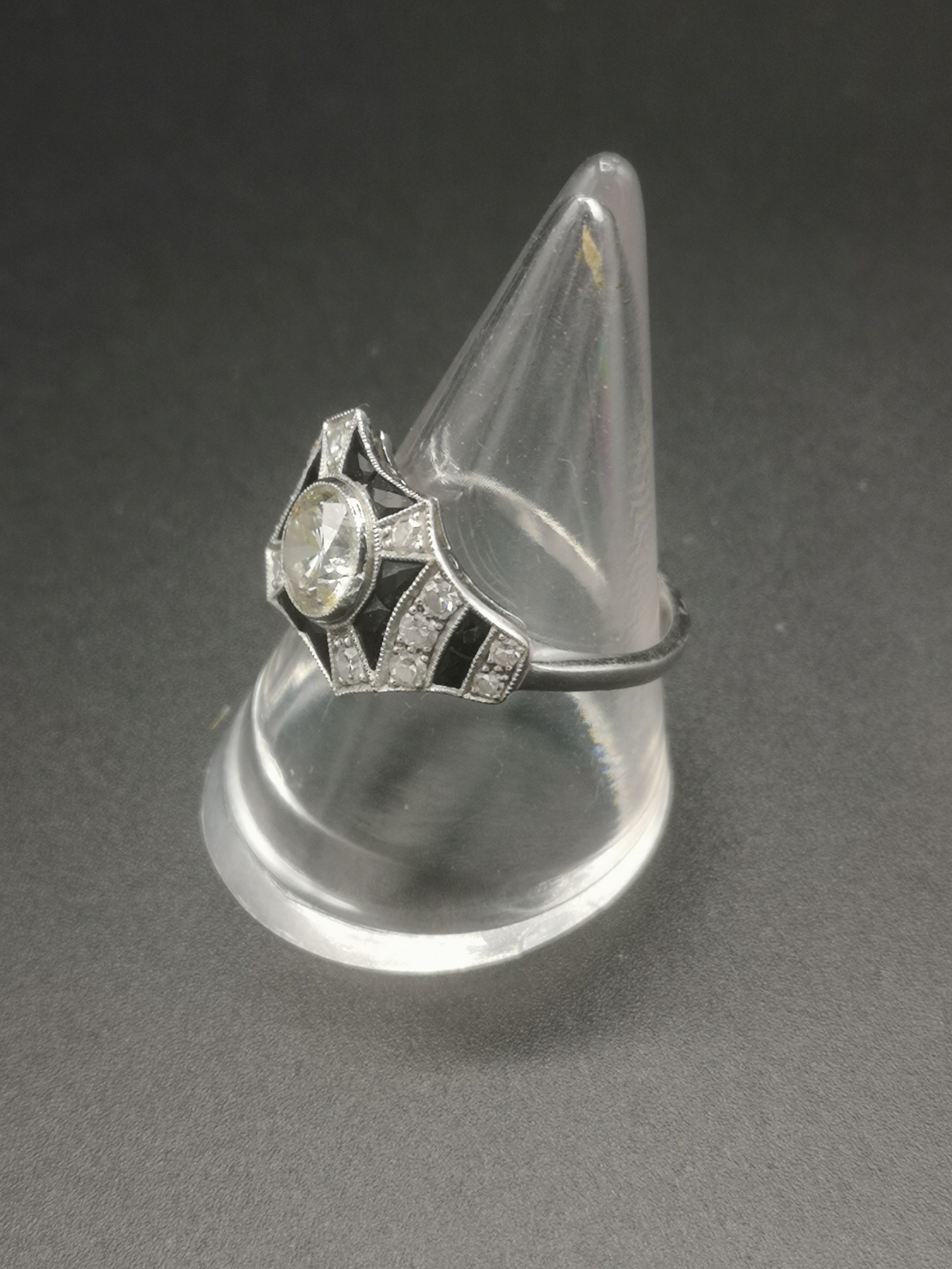 18ct white gold, diamond and black onyx ring - Image 4 of 7