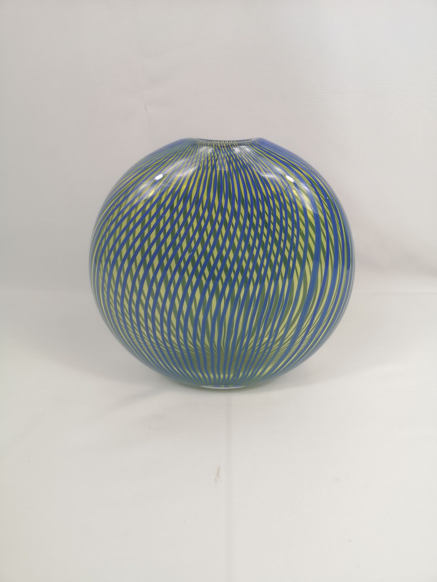 Peter Secrest art glass vase