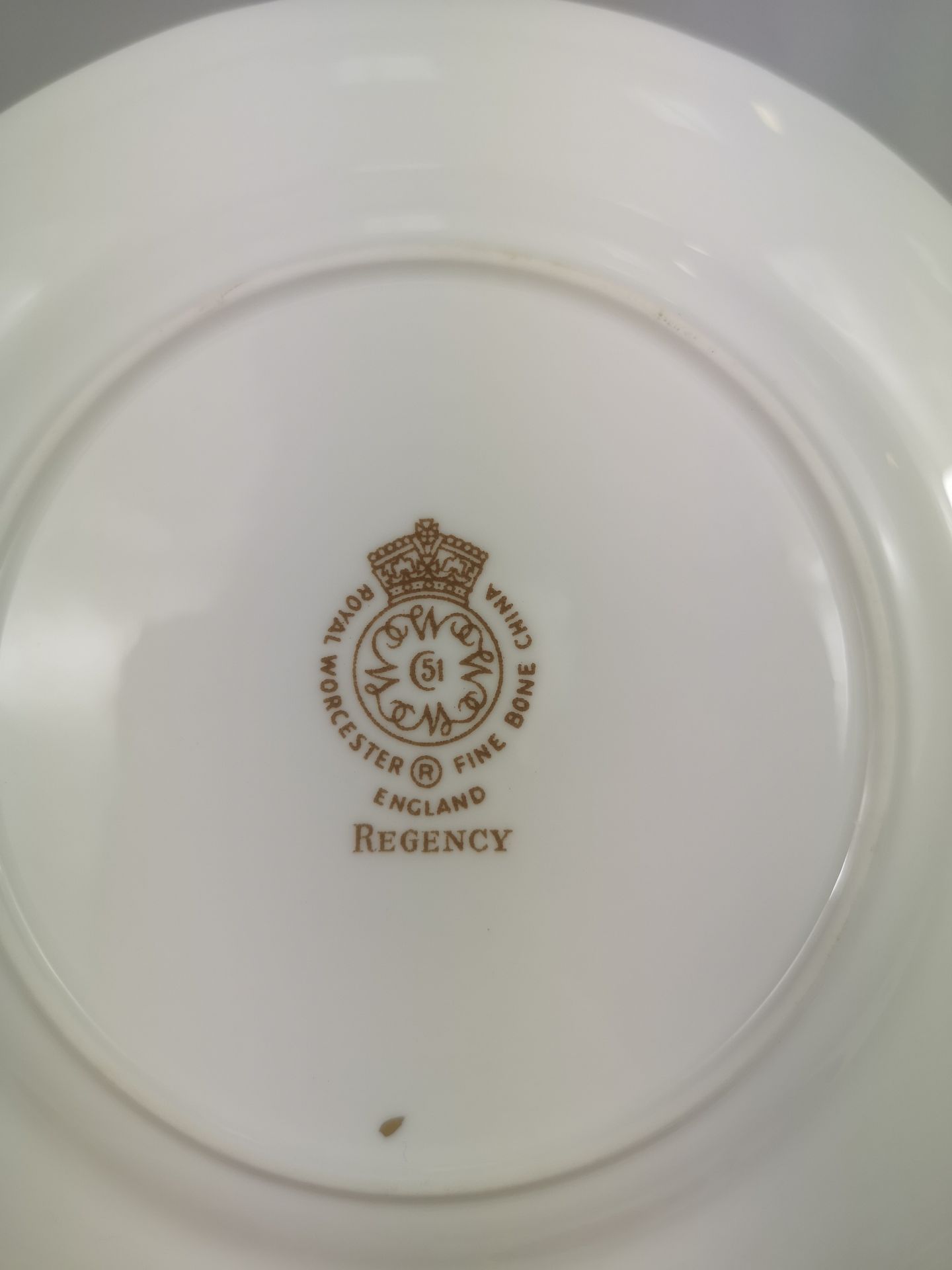 Royal Worcester Regency part dinner service - Image 6 of 6