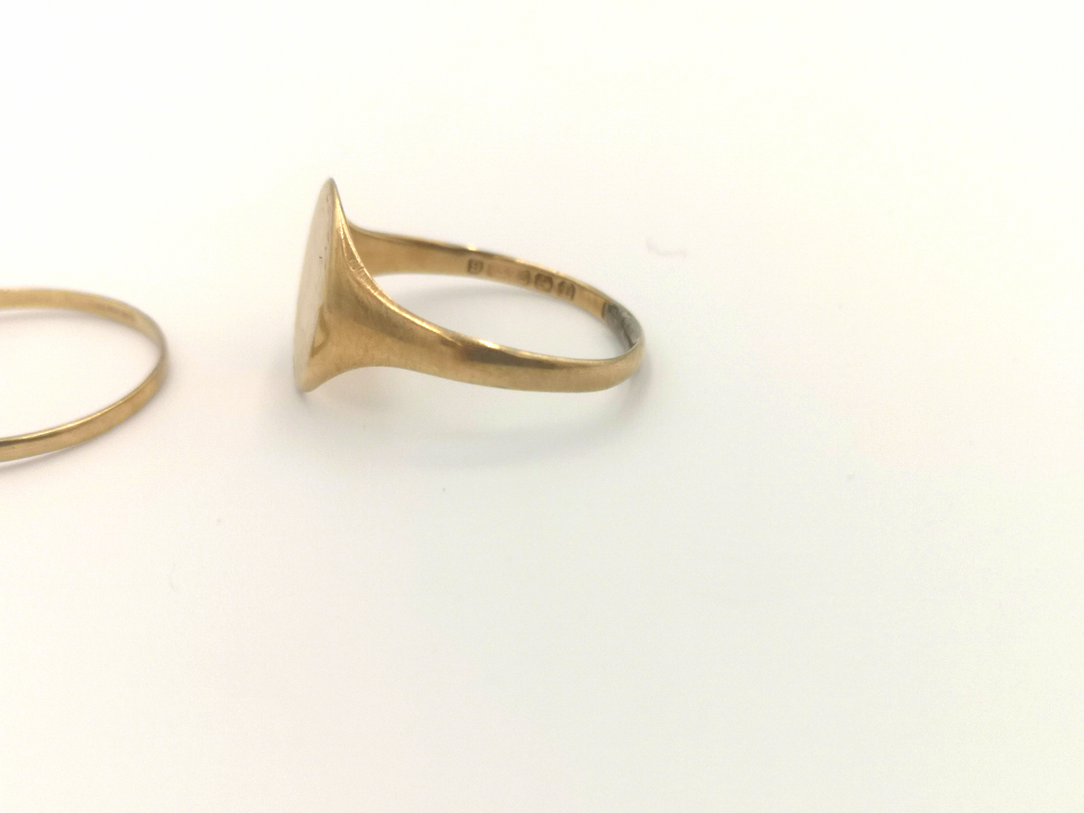 Two 9ct gold rings - Image 3 of 4