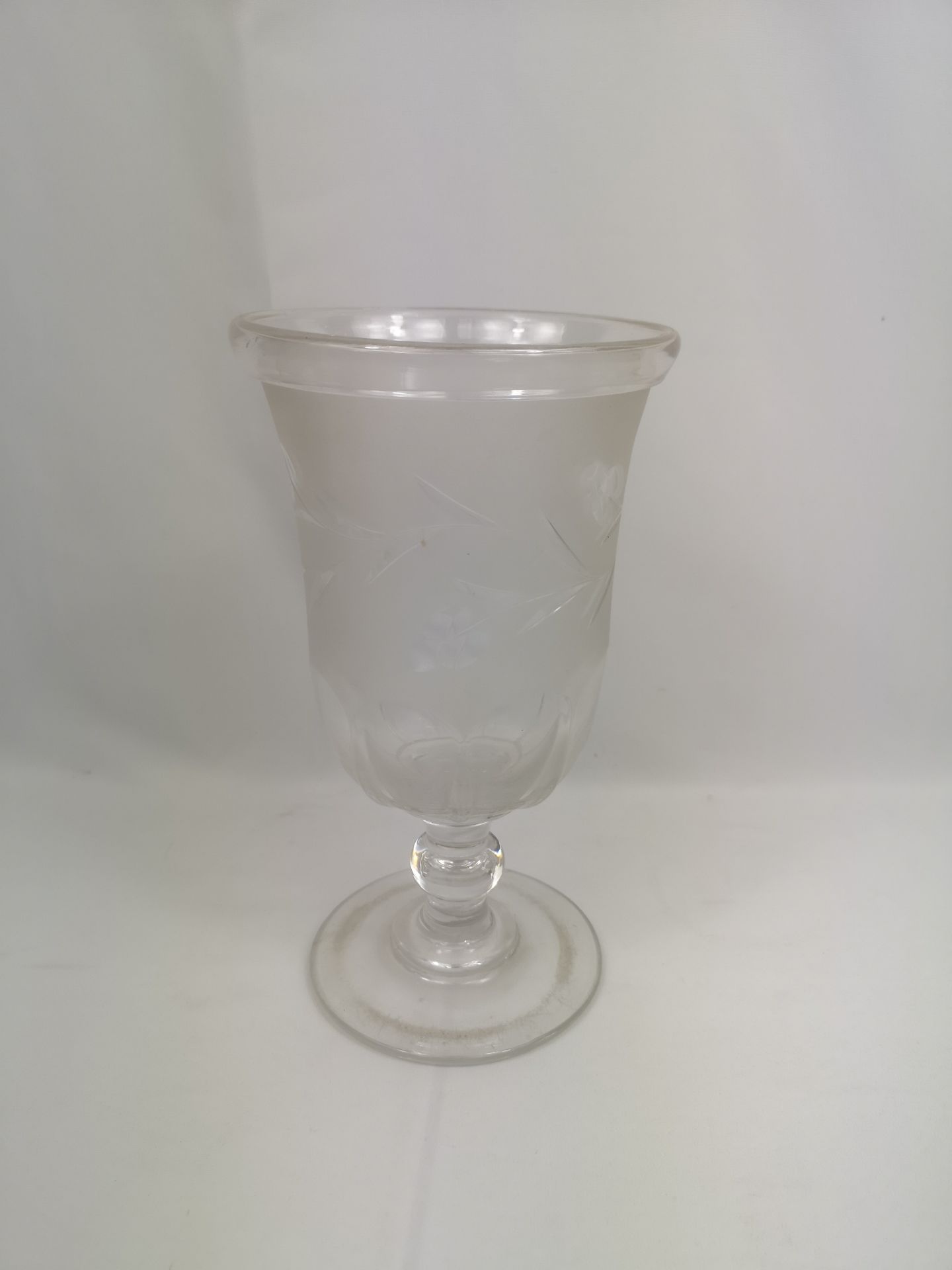 Two cut glass vases on pedestal bases - Image 6 of 6