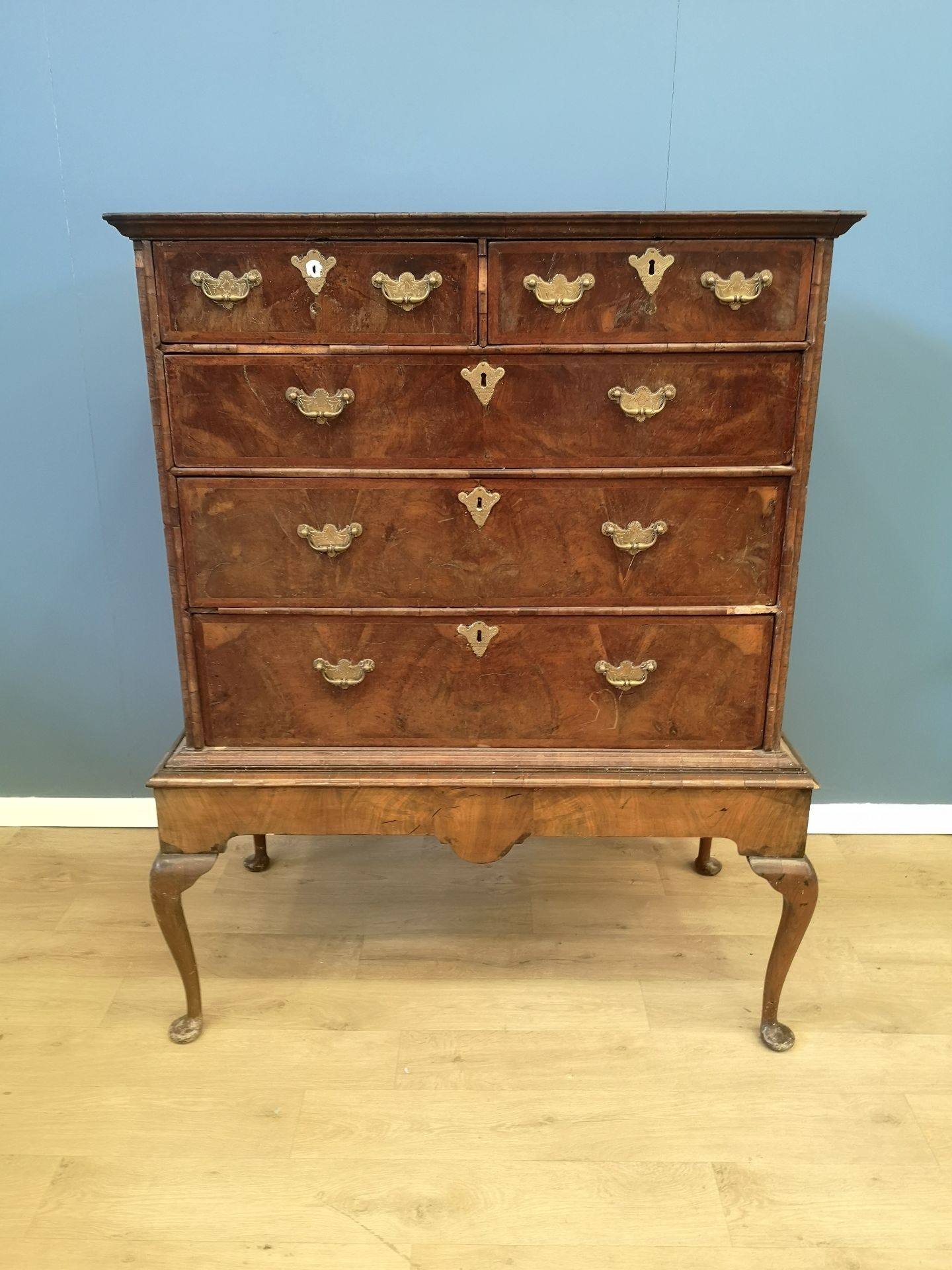 Georgian mahogany chest of drawers on stand
