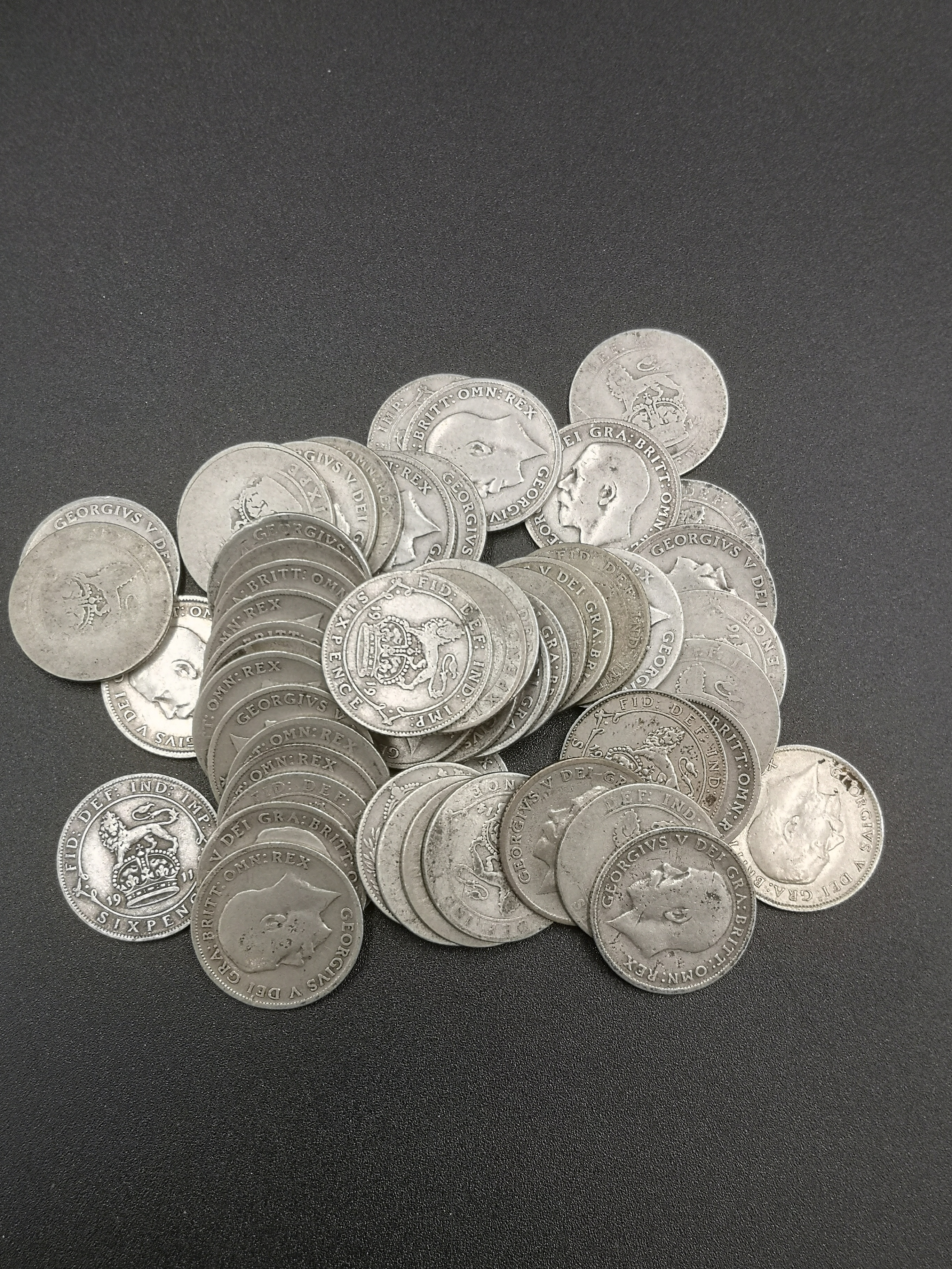 Quantity of pre-1920 silver sixpence coins - Image 3 of 4