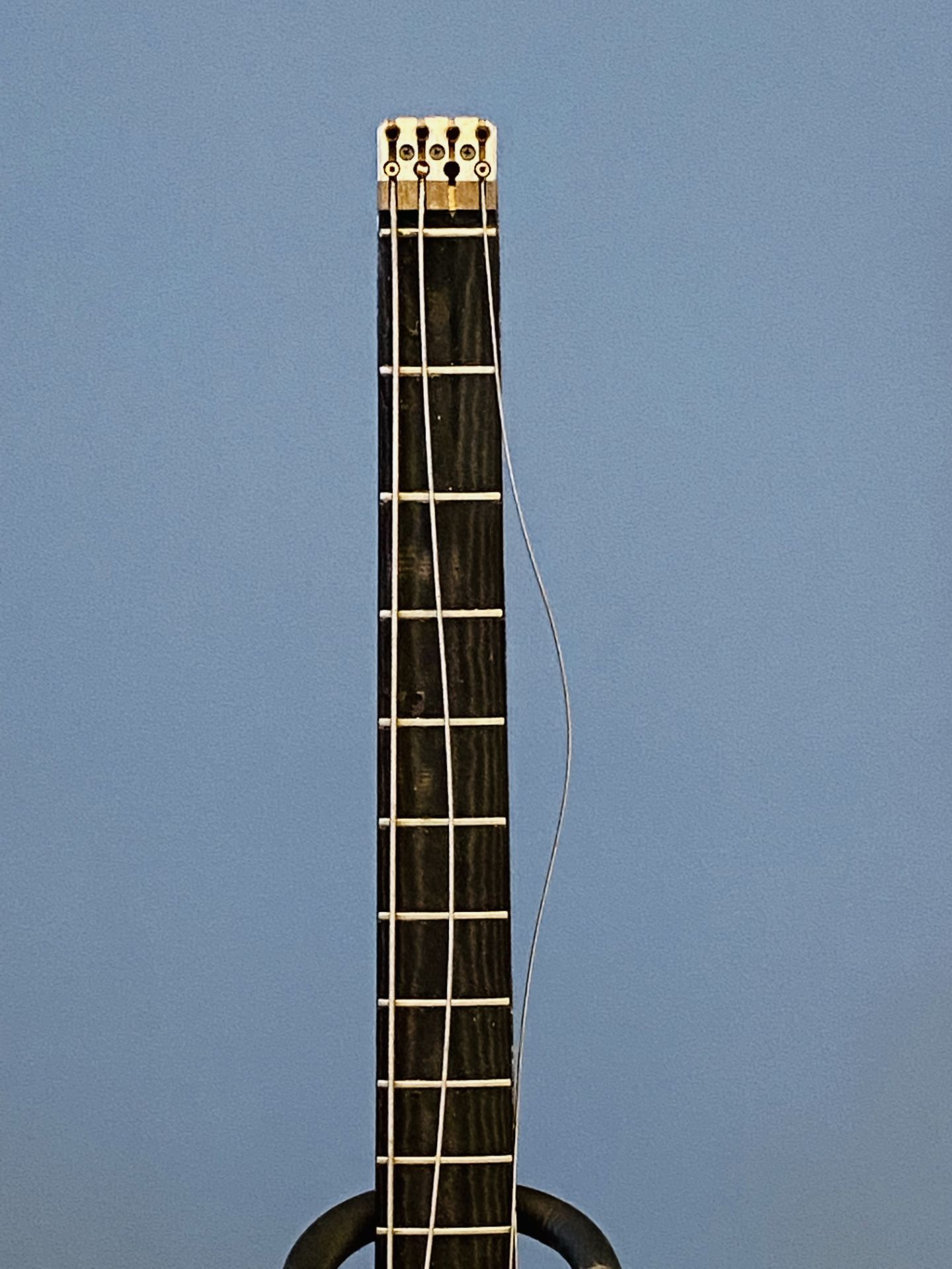 Washburn Status Series 1000 Design headless bass. - Image 2 of 4