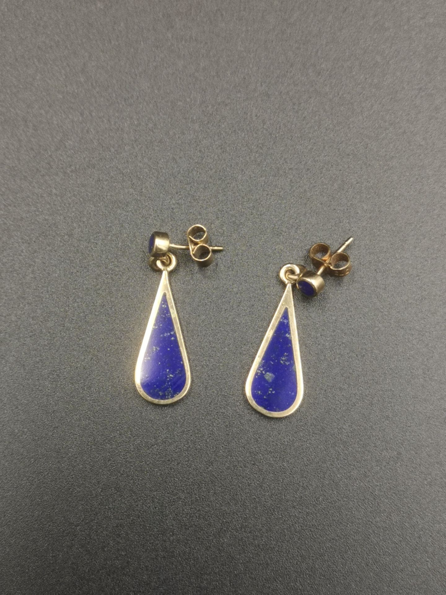 pair of 9ct gold drop earrings